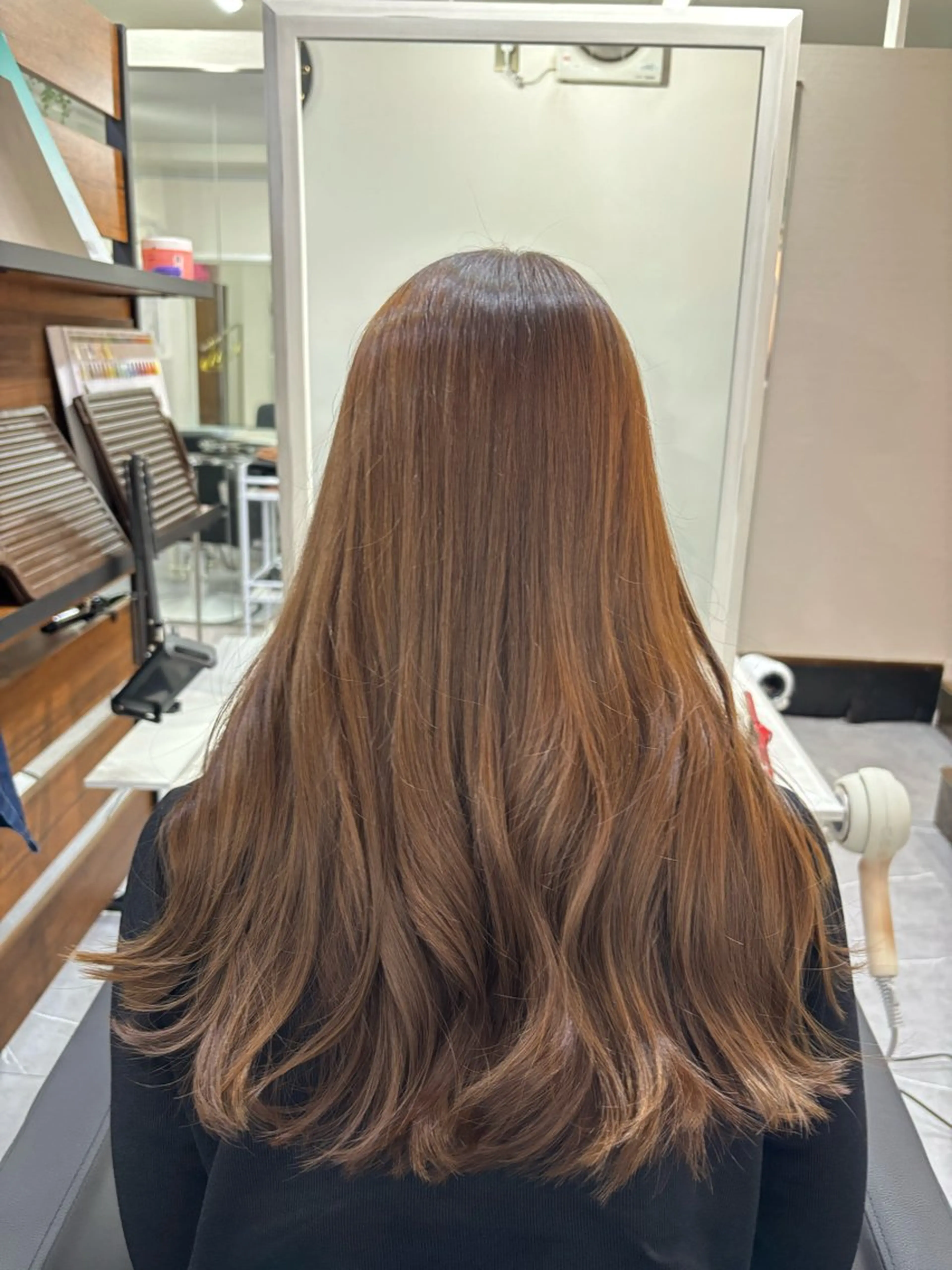 ミディアム カラー ヘアカラー トリートメント RYUICHI リュウイチのヘアスタイル