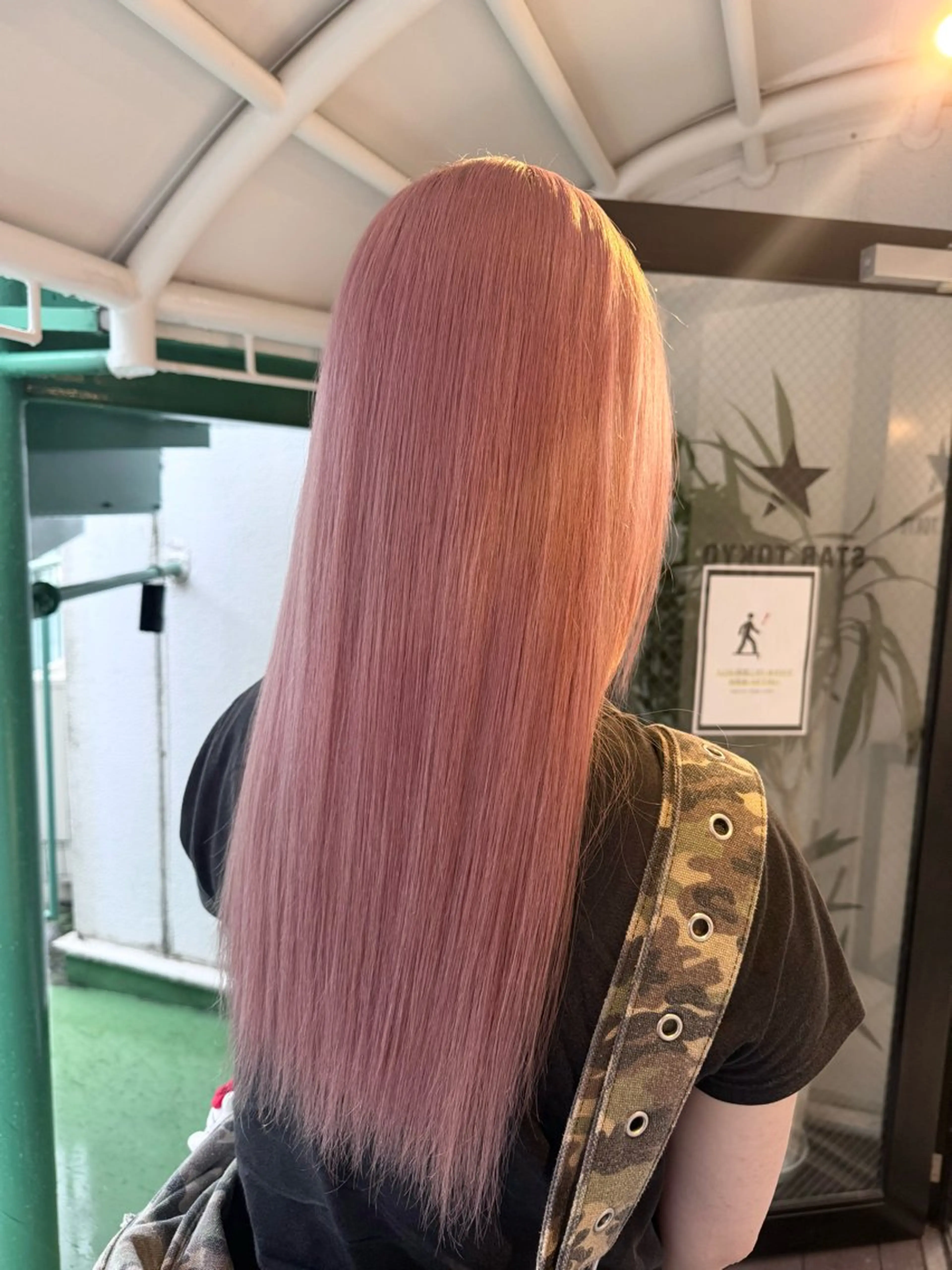 ロング カラー ベージュカラー ブリーチ ケアブリーチ 透明感カラー デザインカラー ヘアカラー トリートメント ヘッドスパ 渋谷髪質改善/縮毛 矯正/かすが🪽🫧のヘアスタイル