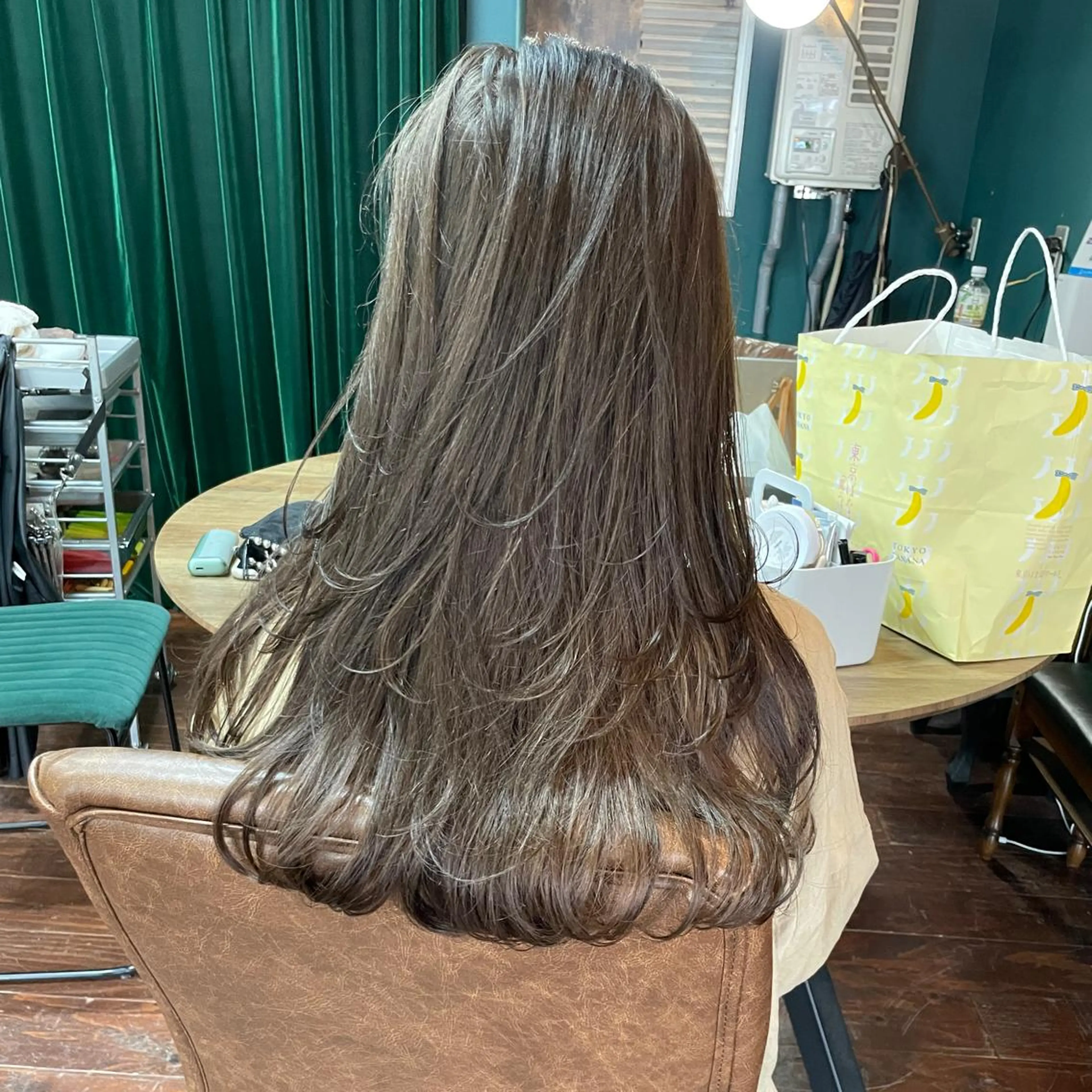 ロング レイヤーカット カット ヘアカラー トリートメント vivre libreのヘアスタイル