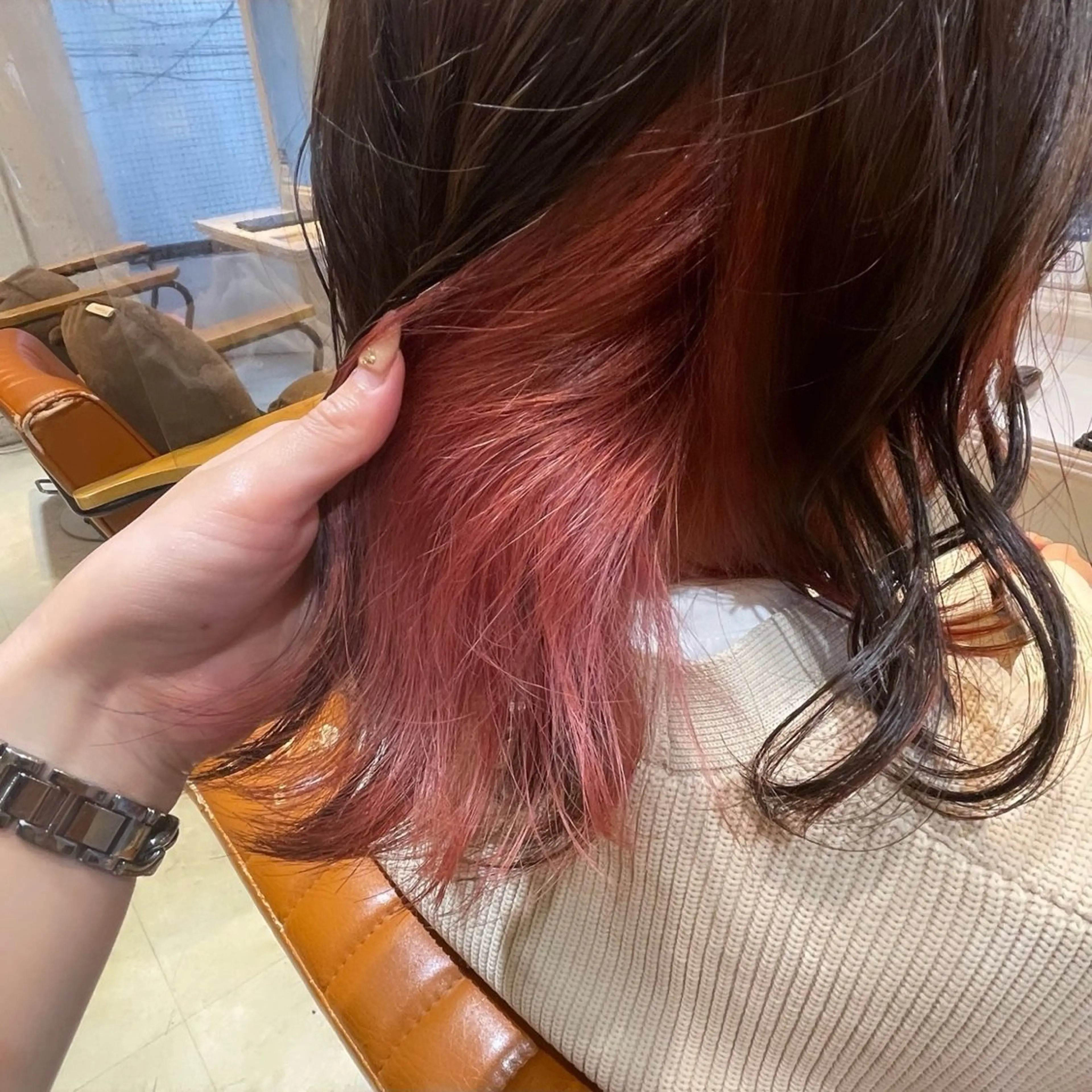 カラー ブリーチ オレンジ オレンジピンク ピンクカラー 山本美月🌈艶カラー 🐻暖色カラー🌈のヘアスタイル