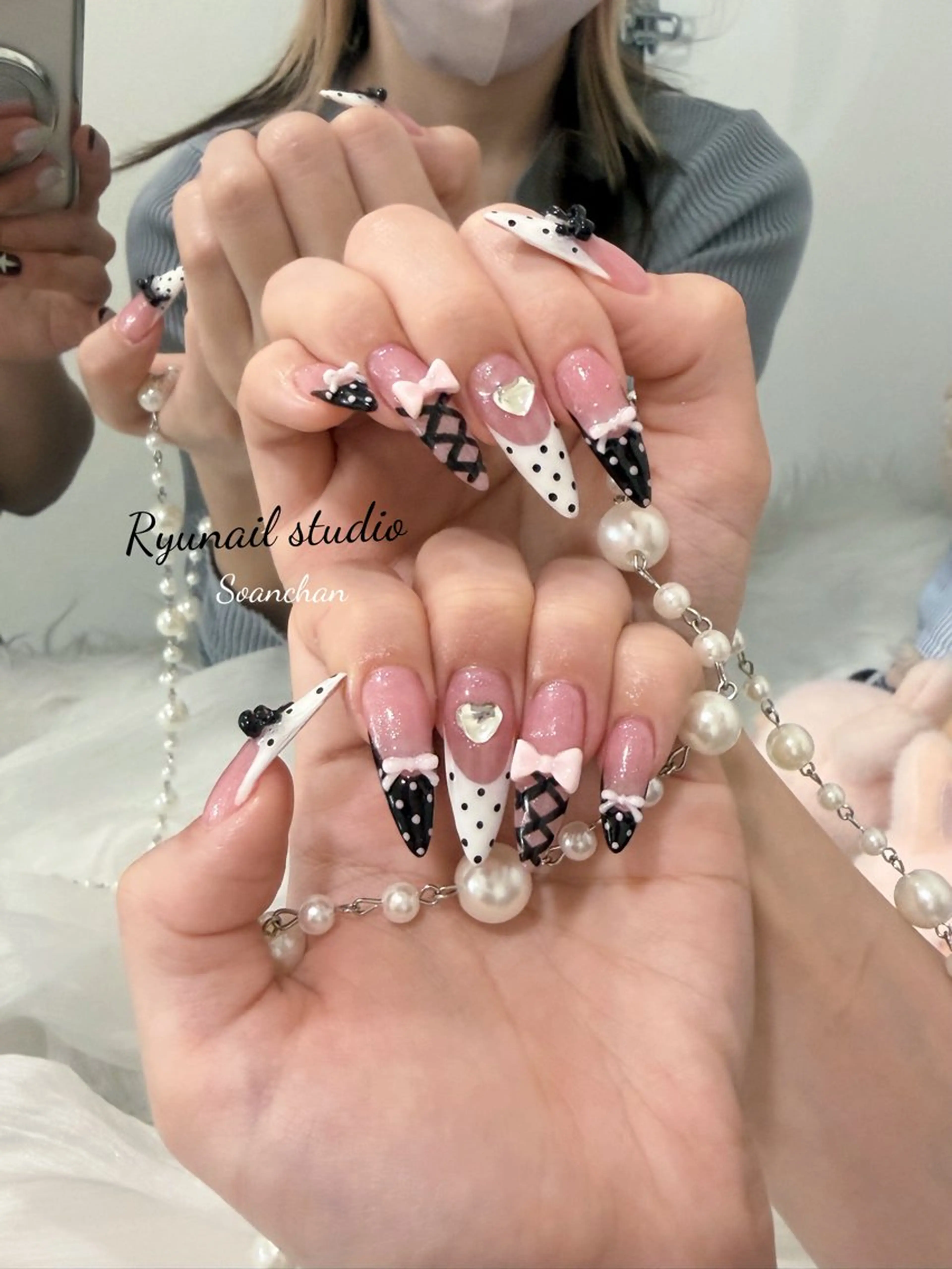 ネイル アートネイル ジェルネイル マグネットネイル ニュアンスネイル シンプルネイル ハンドネイル Ryu Nail NekoChanのネイルデザイン