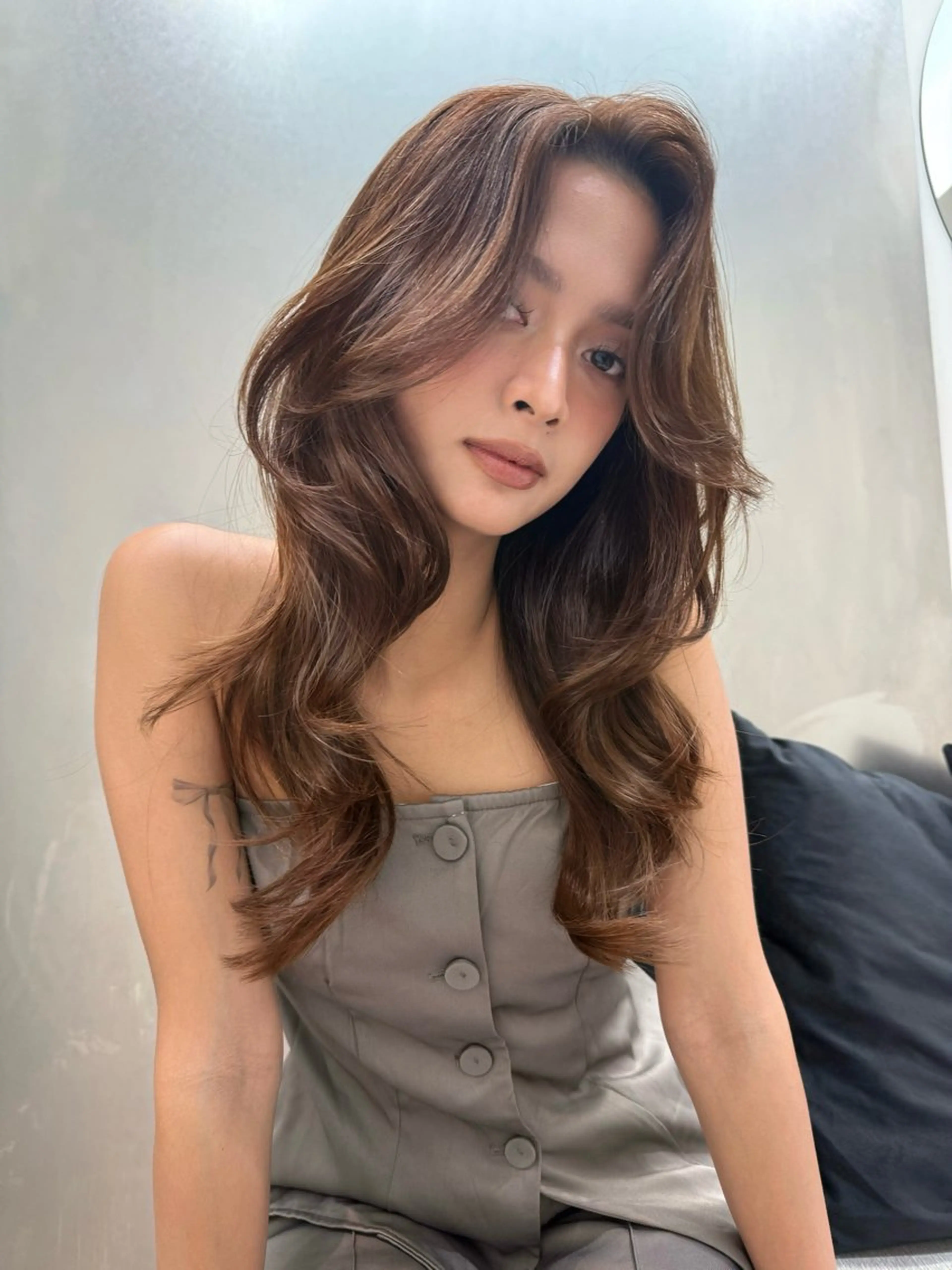 ロング レイヤーカット ヘアカラー ma naのヘアスタイル