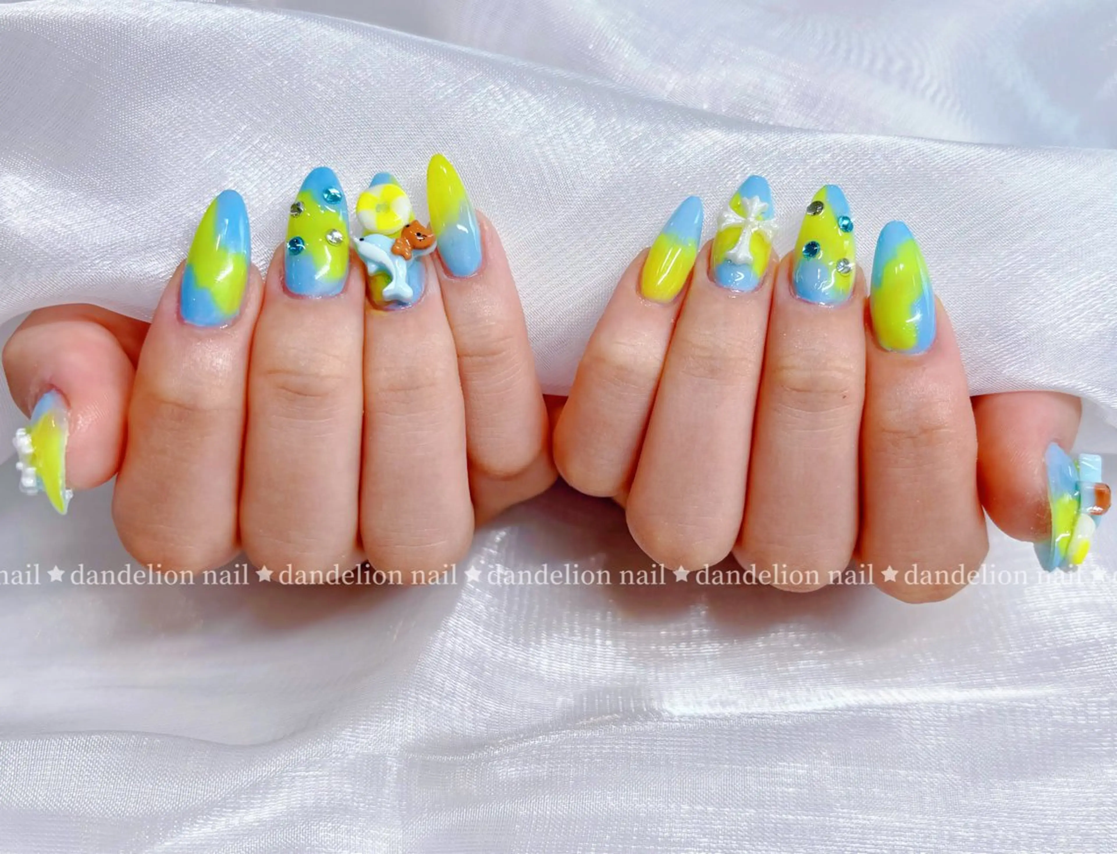 ネイル アートネイル オーロラネイル フットネイル ジェルネイル 韓国ネイル ハンドネイル dandelion nail北千住のネイルデザイン