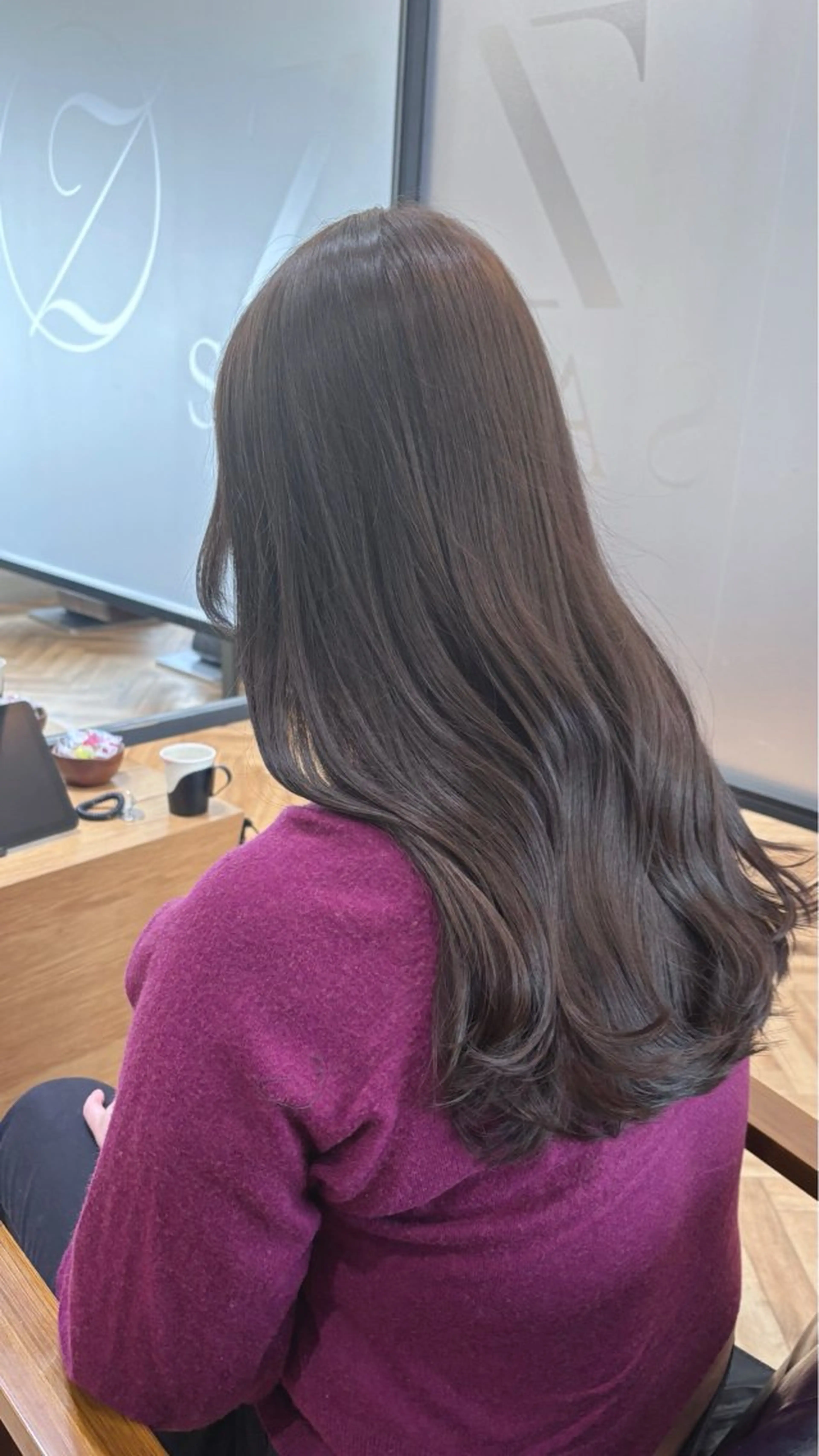 ロング カラー ベージュカラー ミルクティーベージュ 🫧髪質改善🫧 神田紗来のヘアスタイル