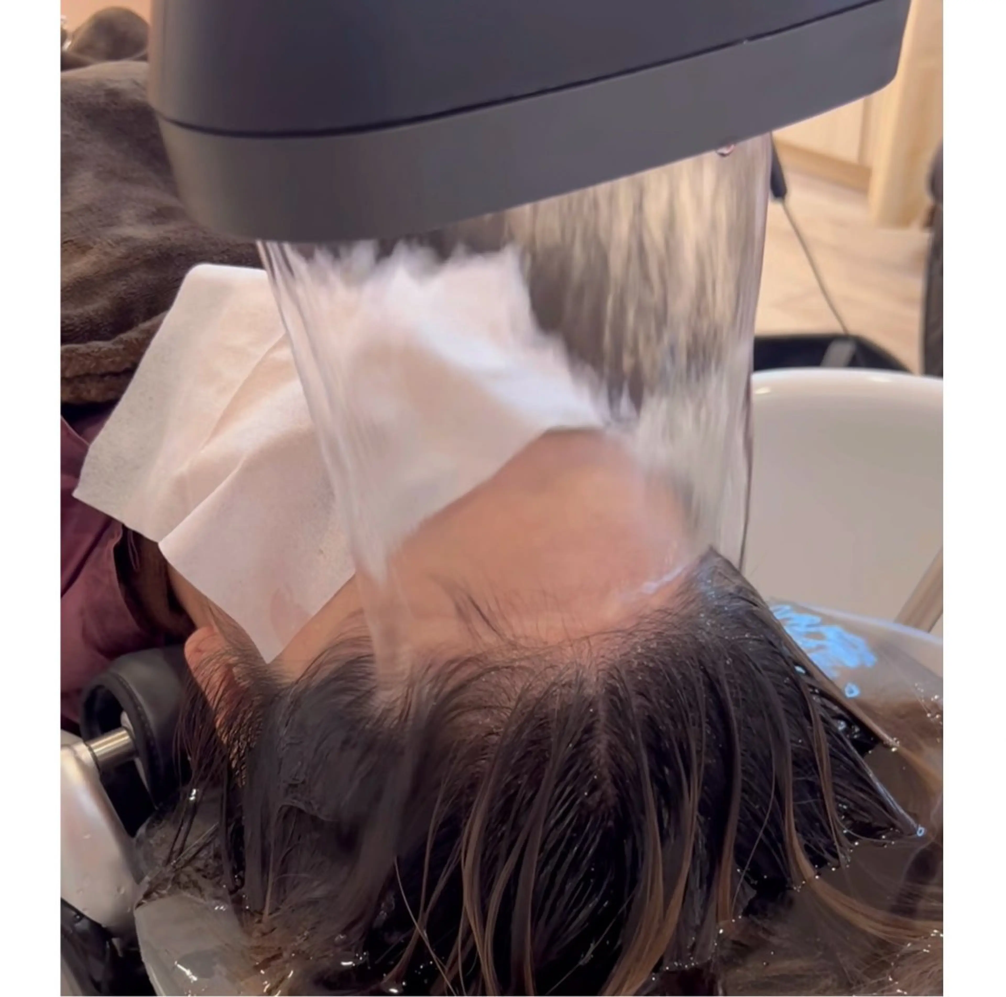 カラー ヘアカラー ヘッドスパ 関 唯花のヘアスタイル