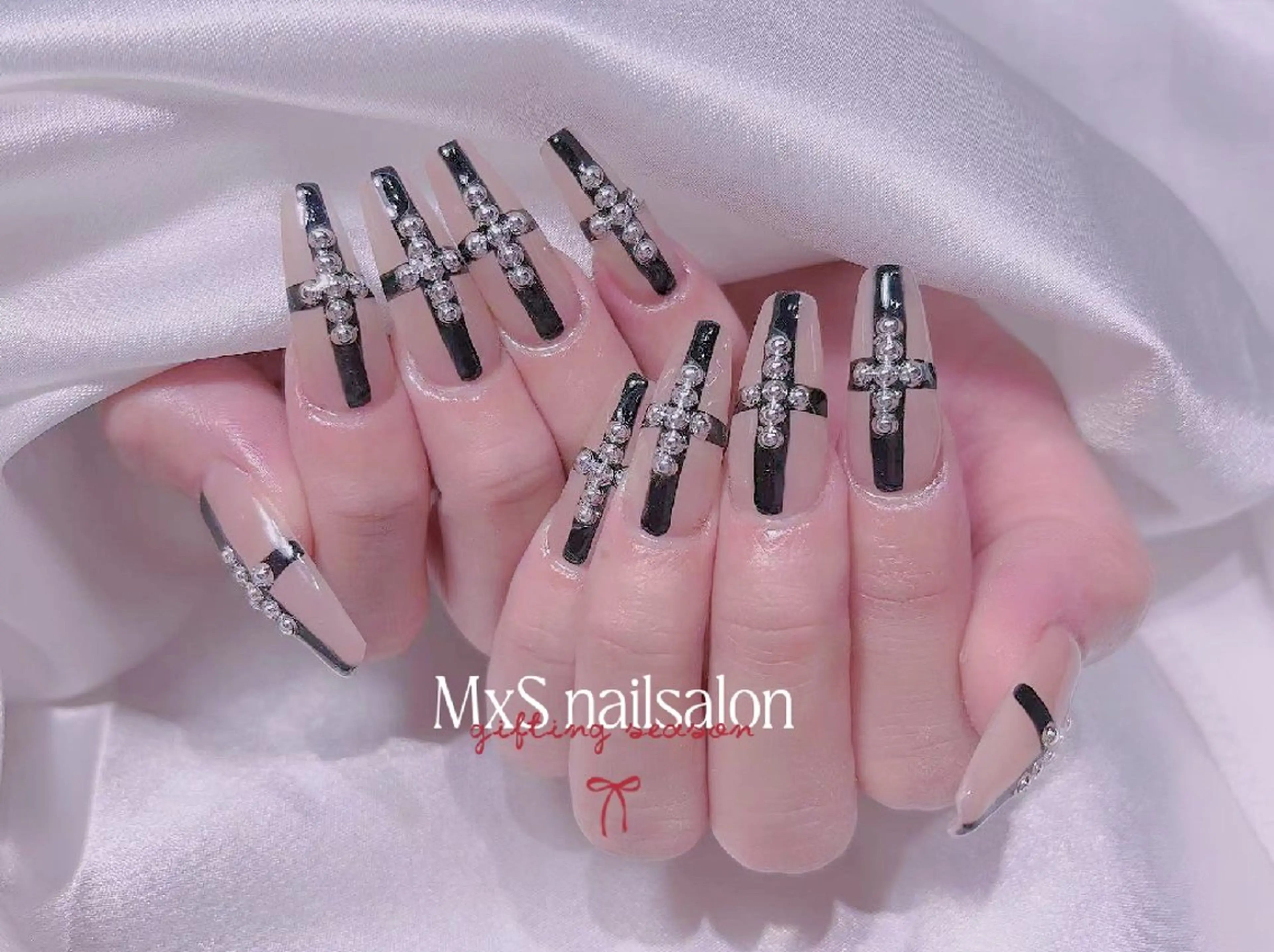 ネイル ジェルネイル 韓国ネイル マグネットネイル パラジェル バレンタイン ハンドネイル M×S Nail みなのネイルデザイン