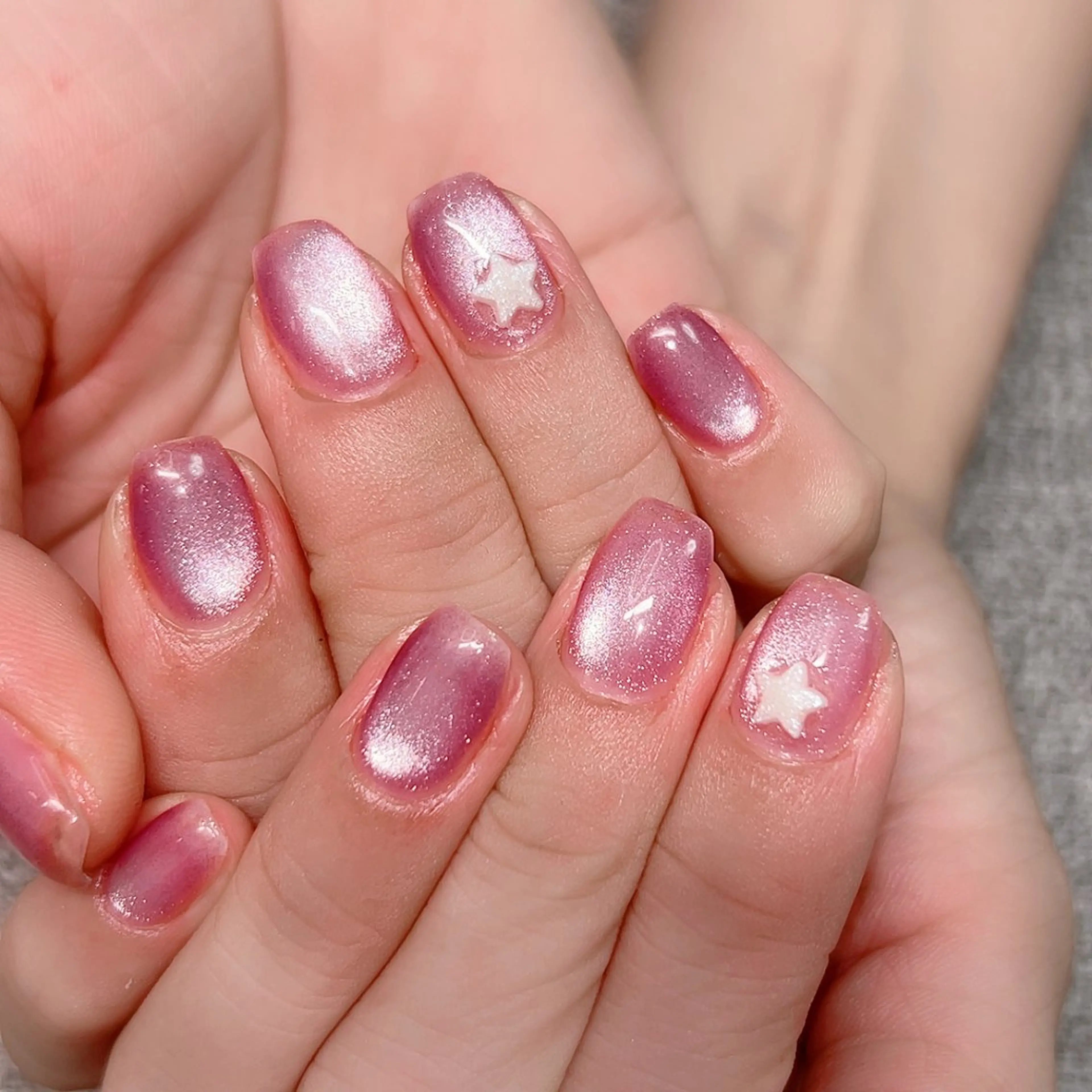 ネイル ラメ(グリッター) マグネットネイル ピンク シンプルネイル 夏ネイル ハンドネイル Cute Tips nailのネイルデザイン