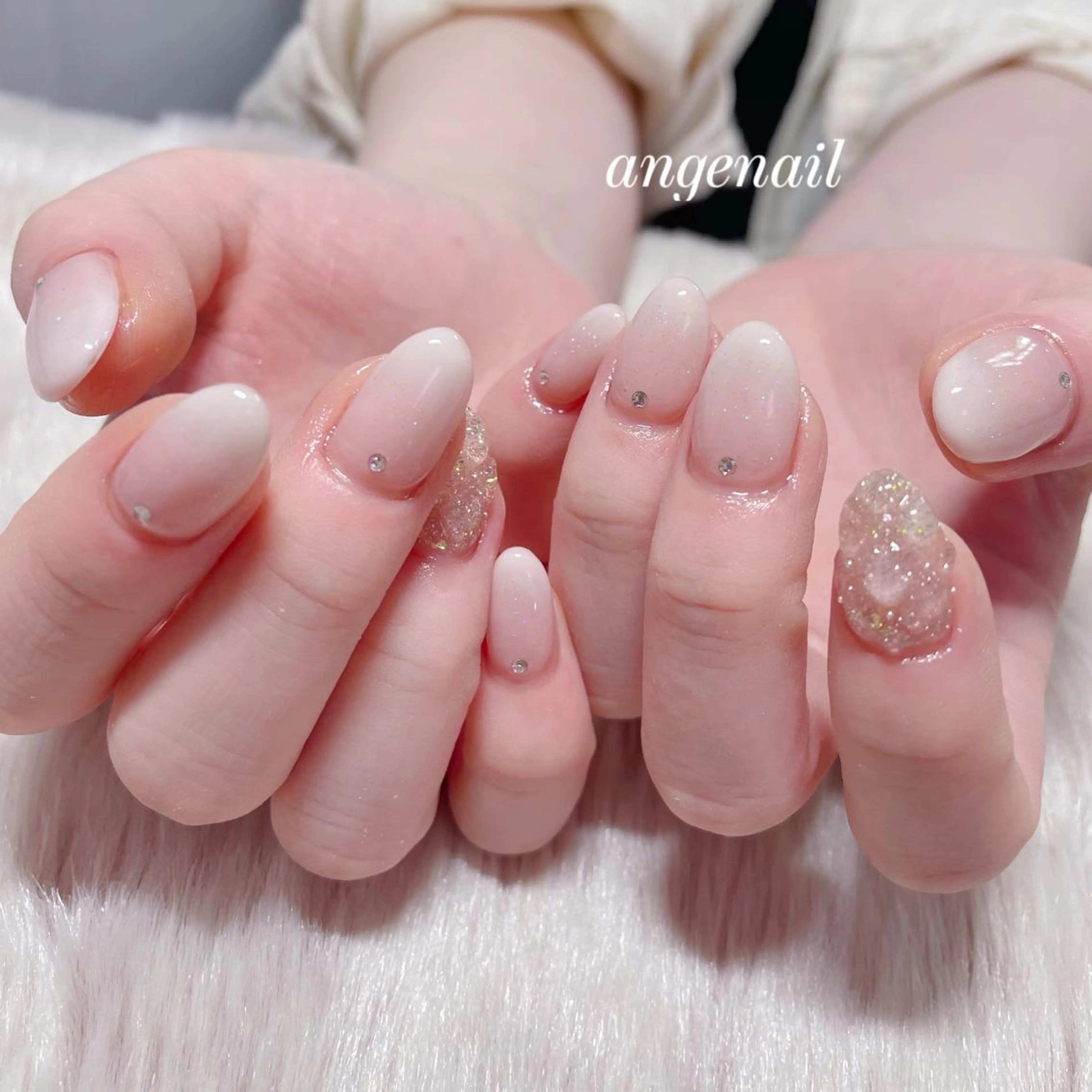 ネイル ハンドネイル オーナーネイリスト MAKIのネイルデザイン