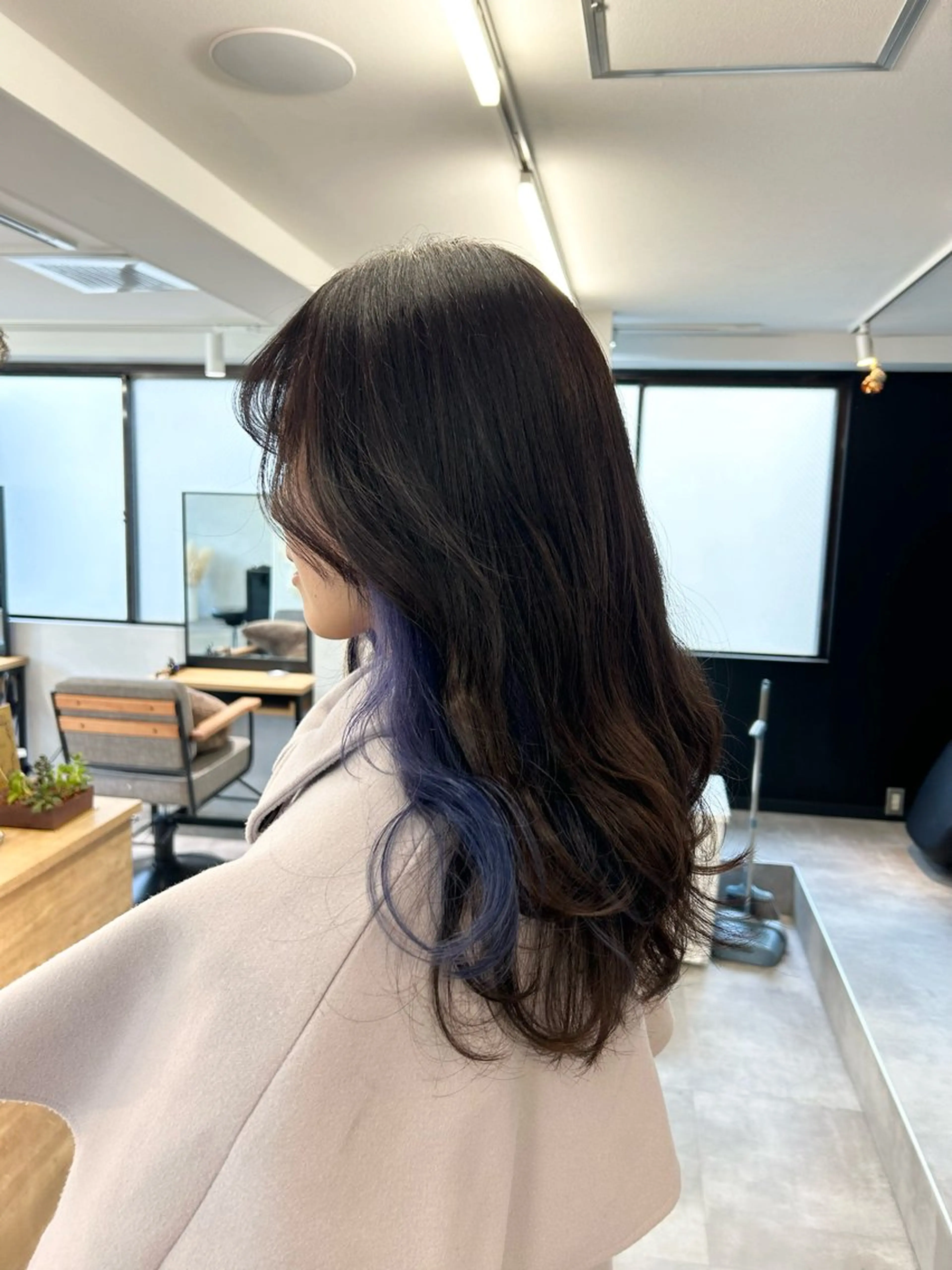 ロング カラー アッシュ ベージュカラー 透明感カラー バイオレットカラー カット ヘアカラー 暖色･似合わせカラー (廣石沙英🎀)のヘアスタイル