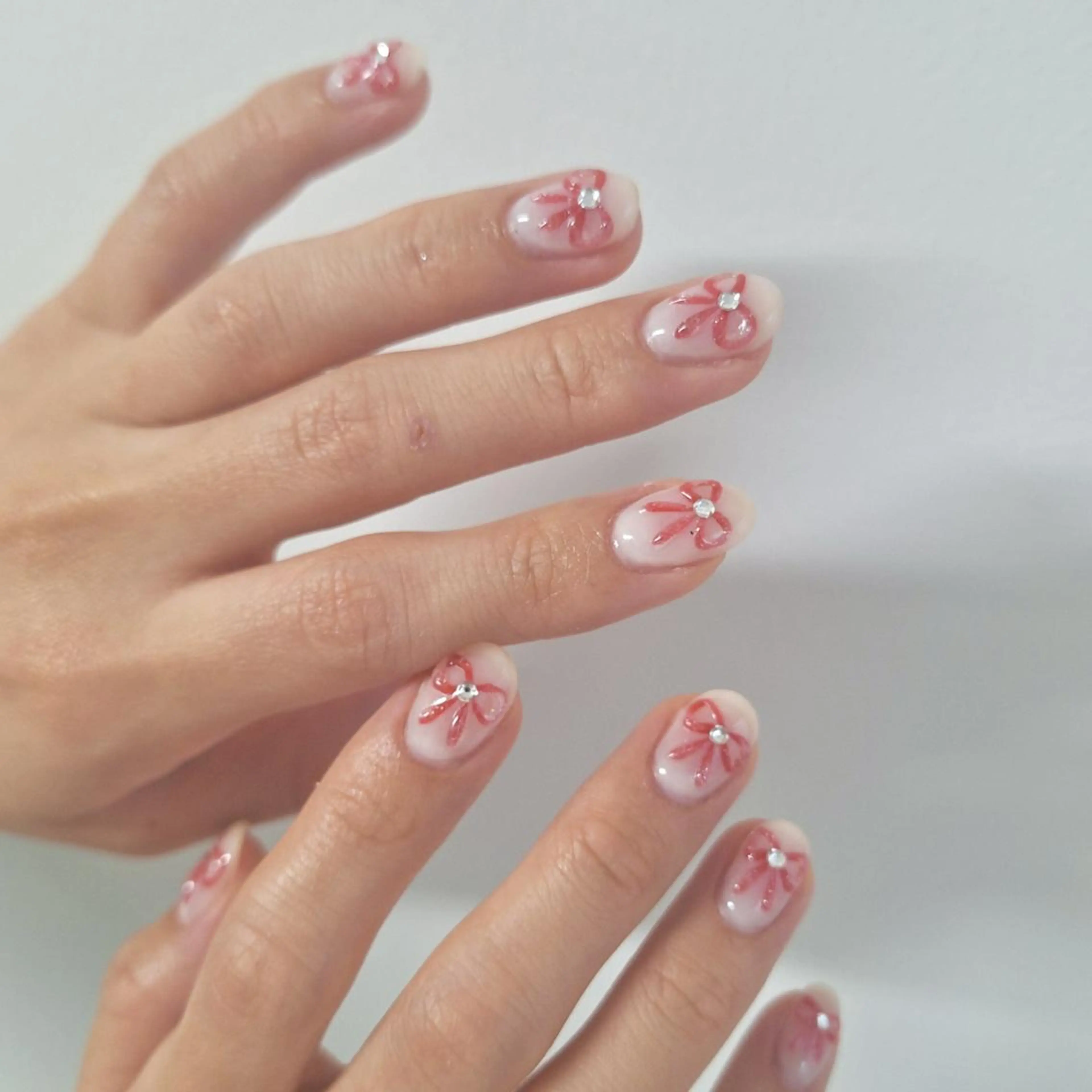 ネイル アートネイル べっ甲ネイル ジェルネイル グリーン キラキラネイル nailstudio eviz新宿店のネイルデザイン