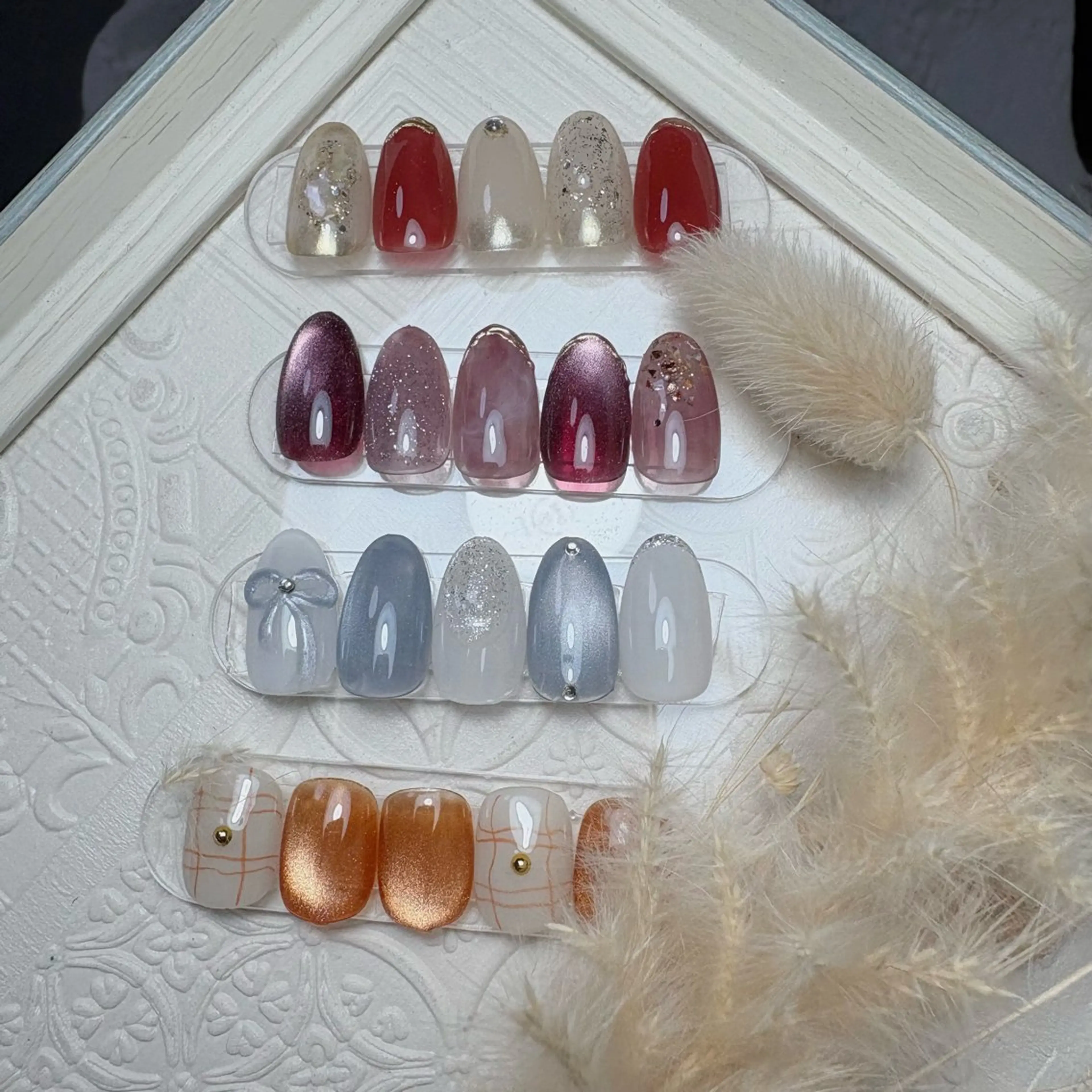 ネイル オーロラネイル チークネイル フレンチネイル ジェルネイル ガラスフレンチ ハンドネイル Nail Jolieのネイルデザイン