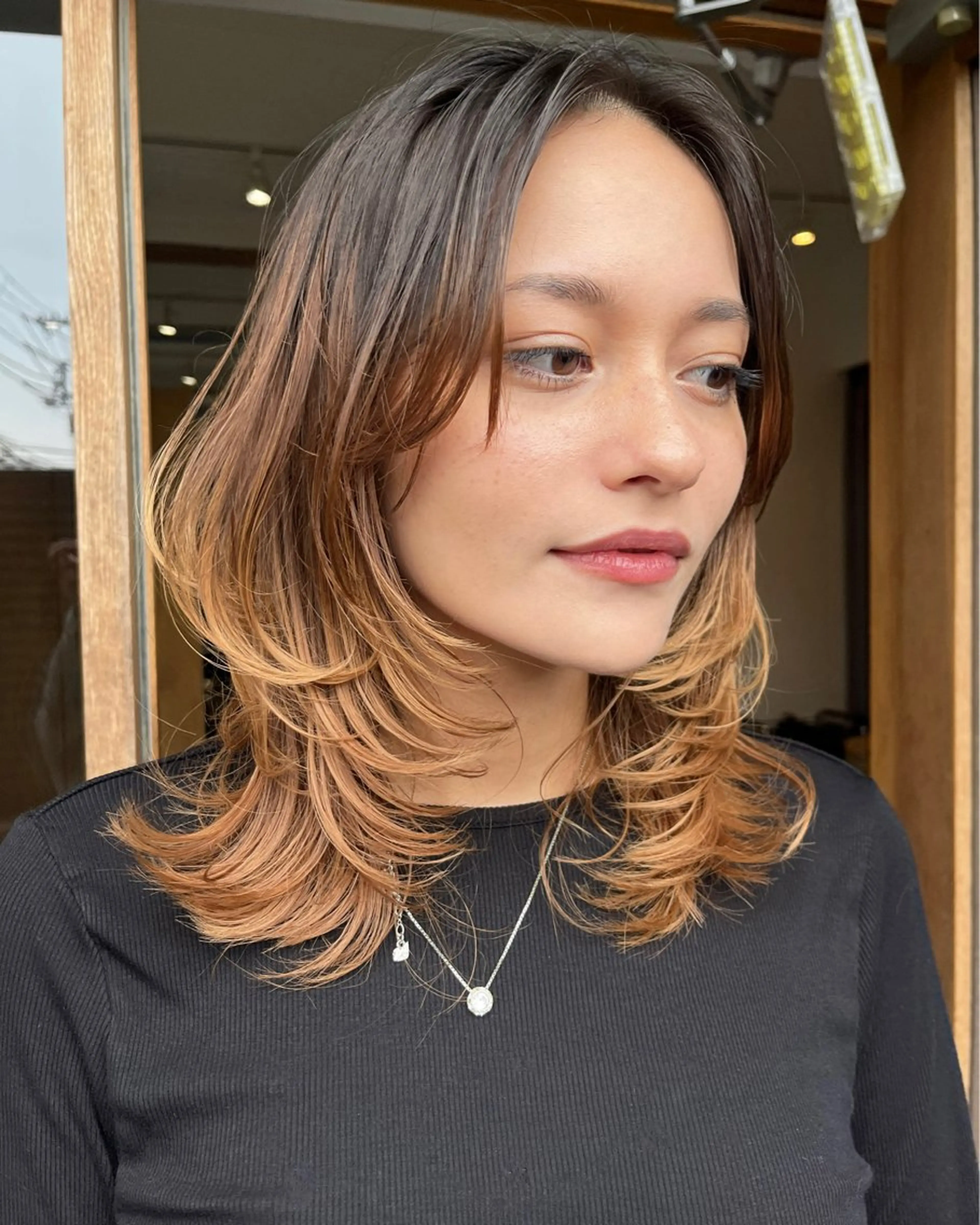 ミディアム レイヤーカット カット YUI／レイヤー カット/透明感カラーのヘアスタイル