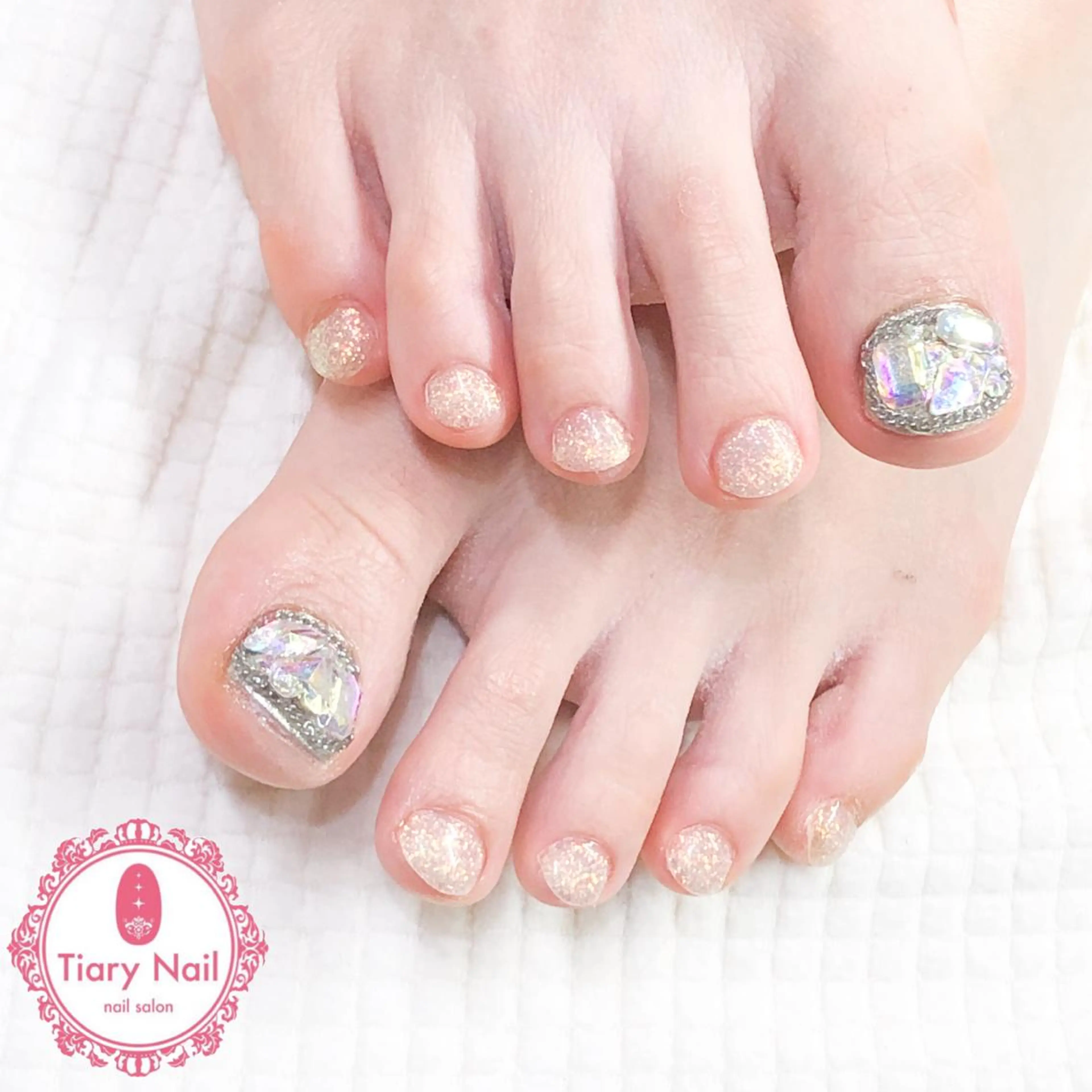 ネイル tiarynail K K🐼のネイルデザイン