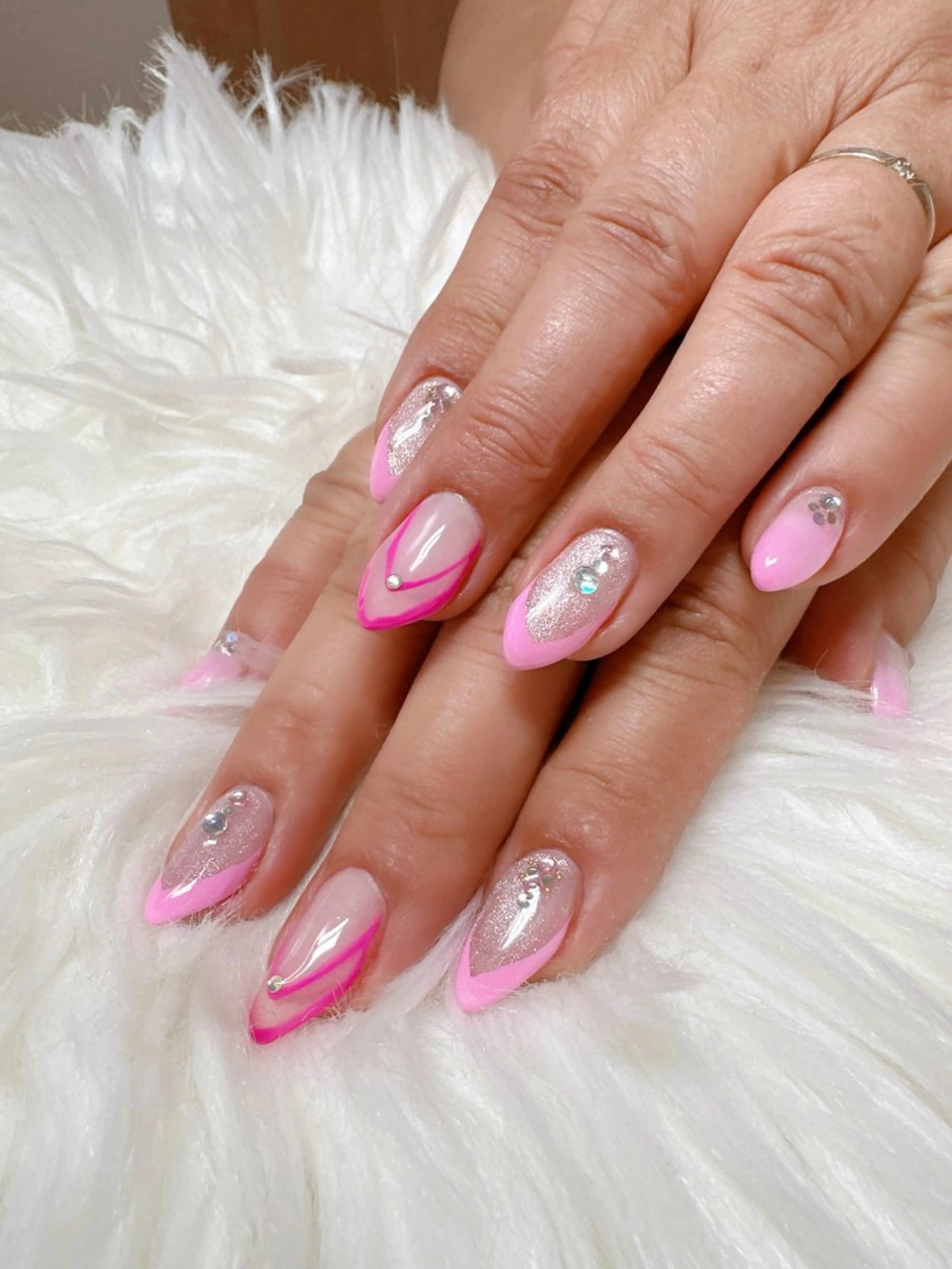 ネイル 高島 夏海のネイルデザイン