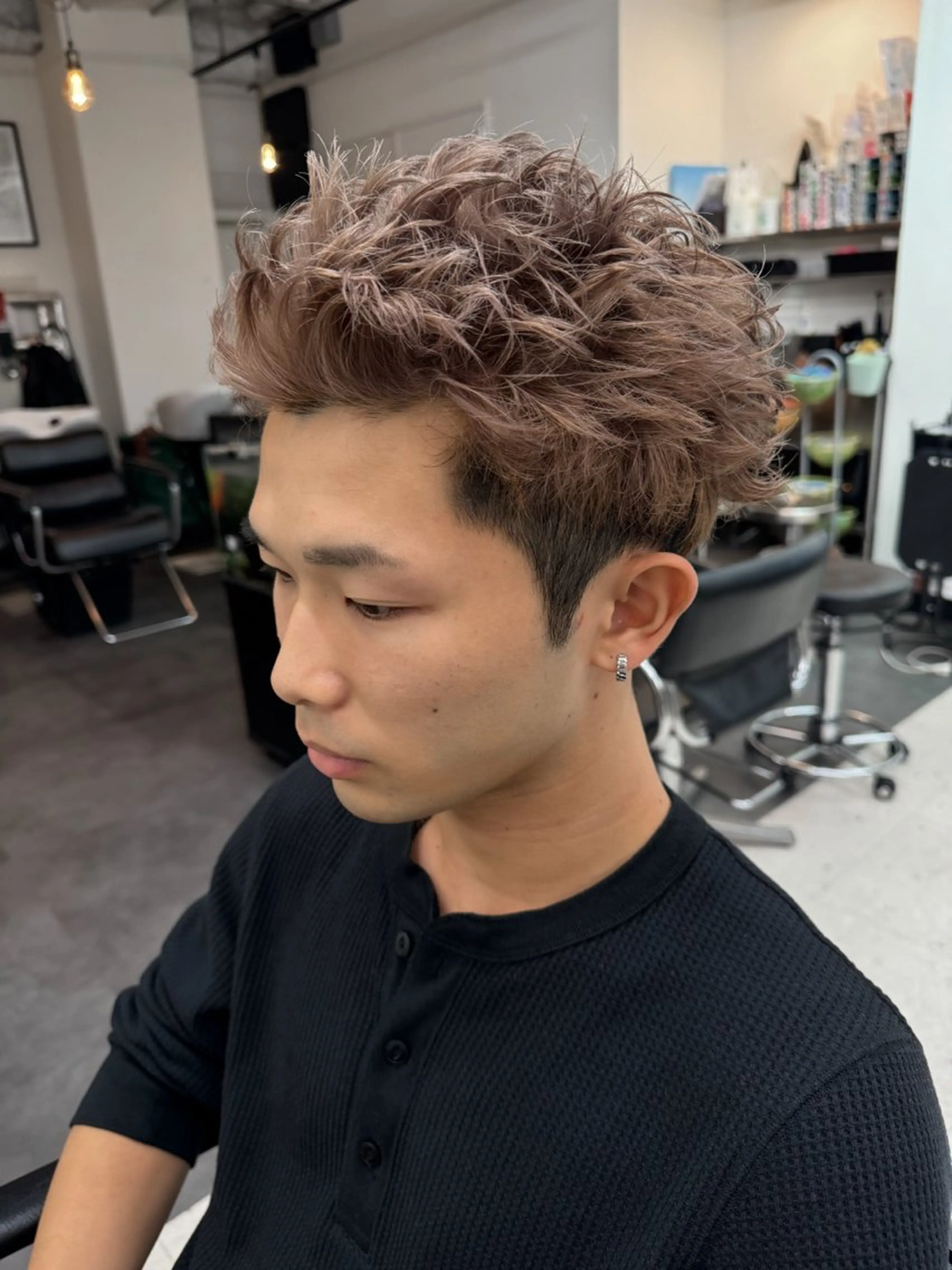 ショート カラー メンズ メンズブリーチ メンズハイトーン ベージュカラー ブリーチ ハイトーンカラー カット ヘアカラー ハイトーンカラー メンズパーマだいきのヘアスタイル