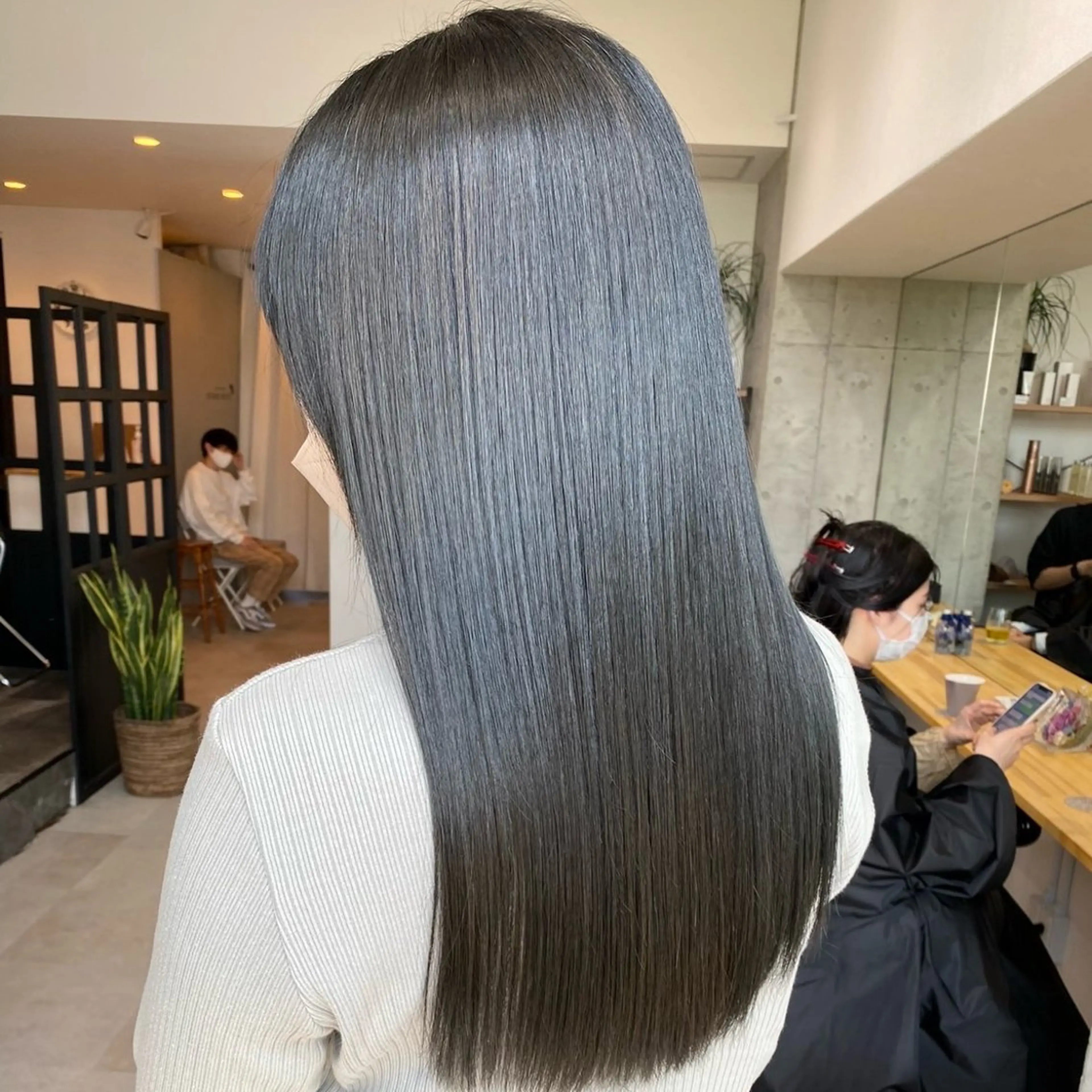 ロング カラー カット ヘアカラー トリートメント ブリーチなし 暖色カラー/井上あいのヘアスタイル