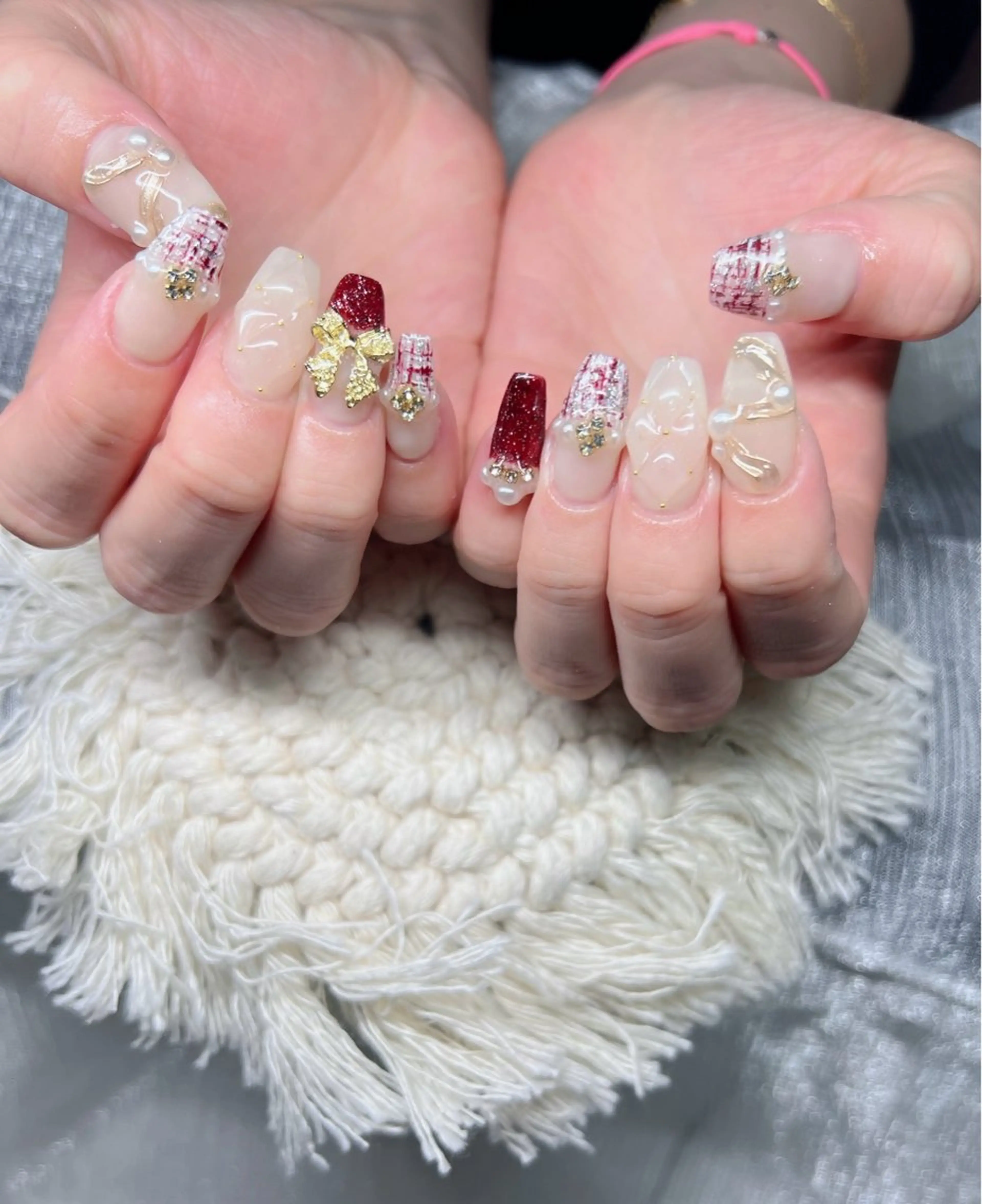 ネイル オーロラネイル チークネイル 長さ出し フットネイル フレンチネイル ハンドネイル Lee Nailsのネイルデザイン