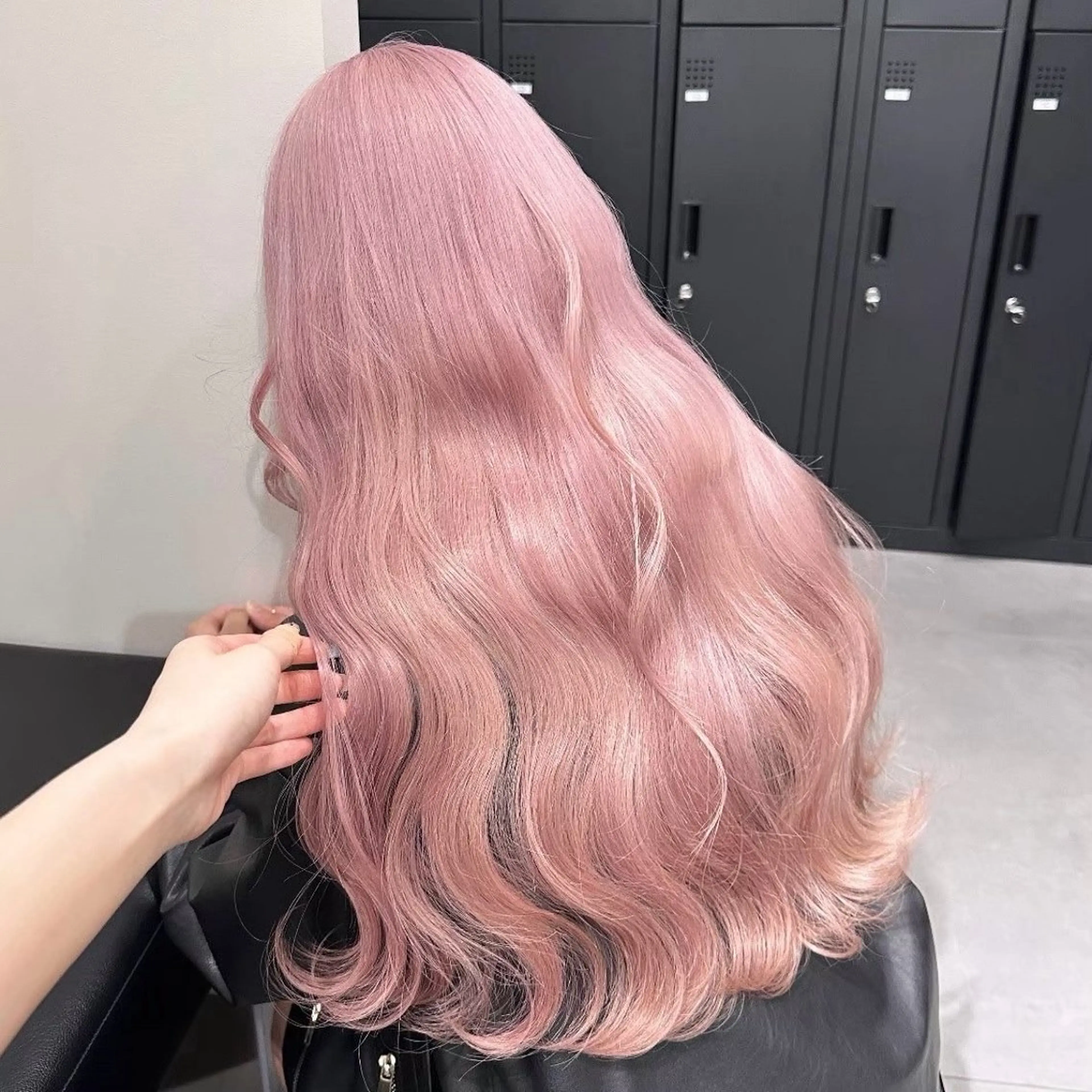 ロング カラー ヘアアレンジ メンズ カット ヘアカラー トリートメント ハイトーン、暗髪特化 ♡shoka♡のヘアスタイル