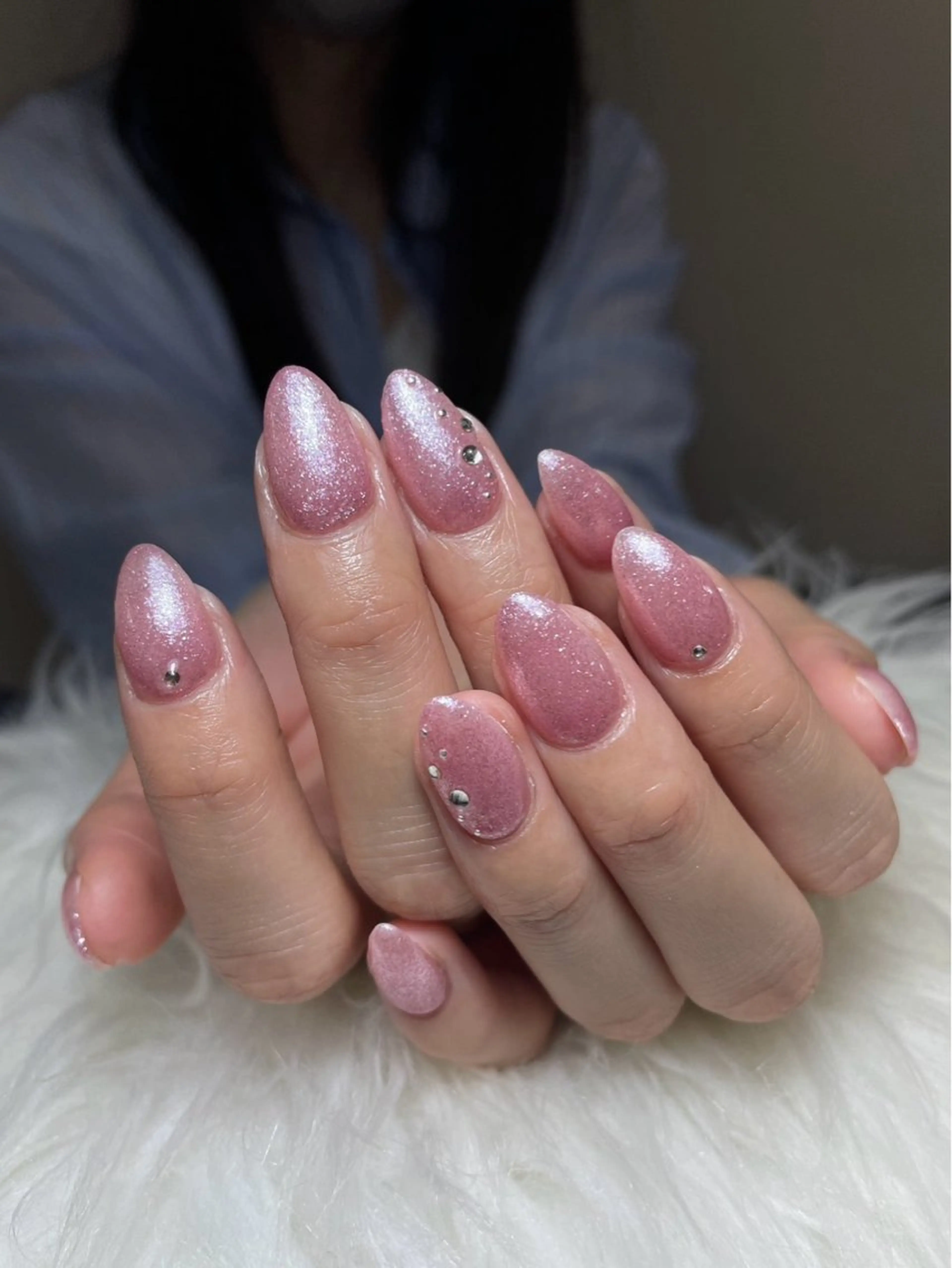 ネイル チークネイル 長さ出し フットネイル ジェルネイル 卒業式 𝓐𝓷𝓻𝓲 XiinhNailのネイルデザイン