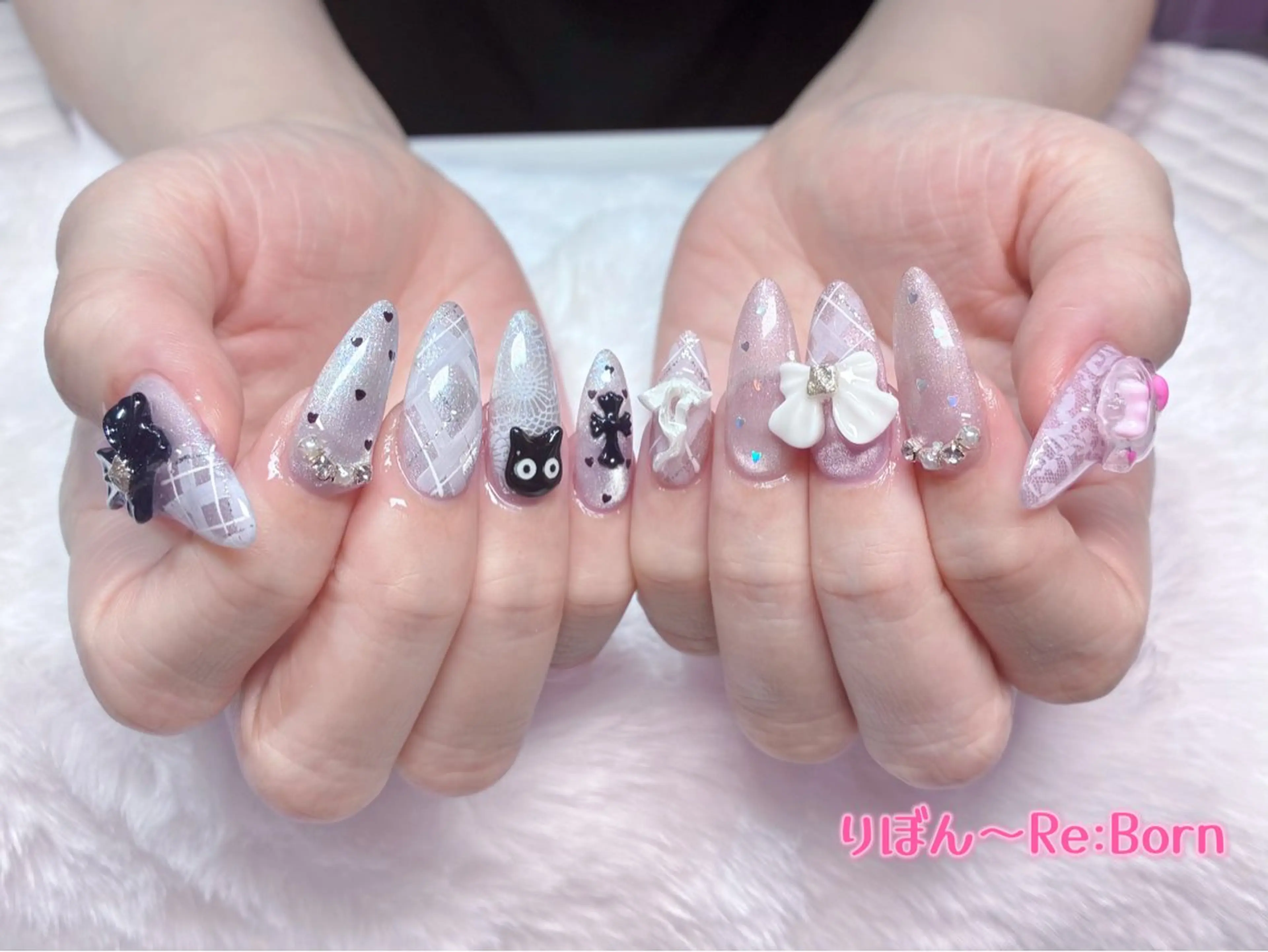 ミディアム ハンドネイル りぼん Re:Bonrのネイルデザイン