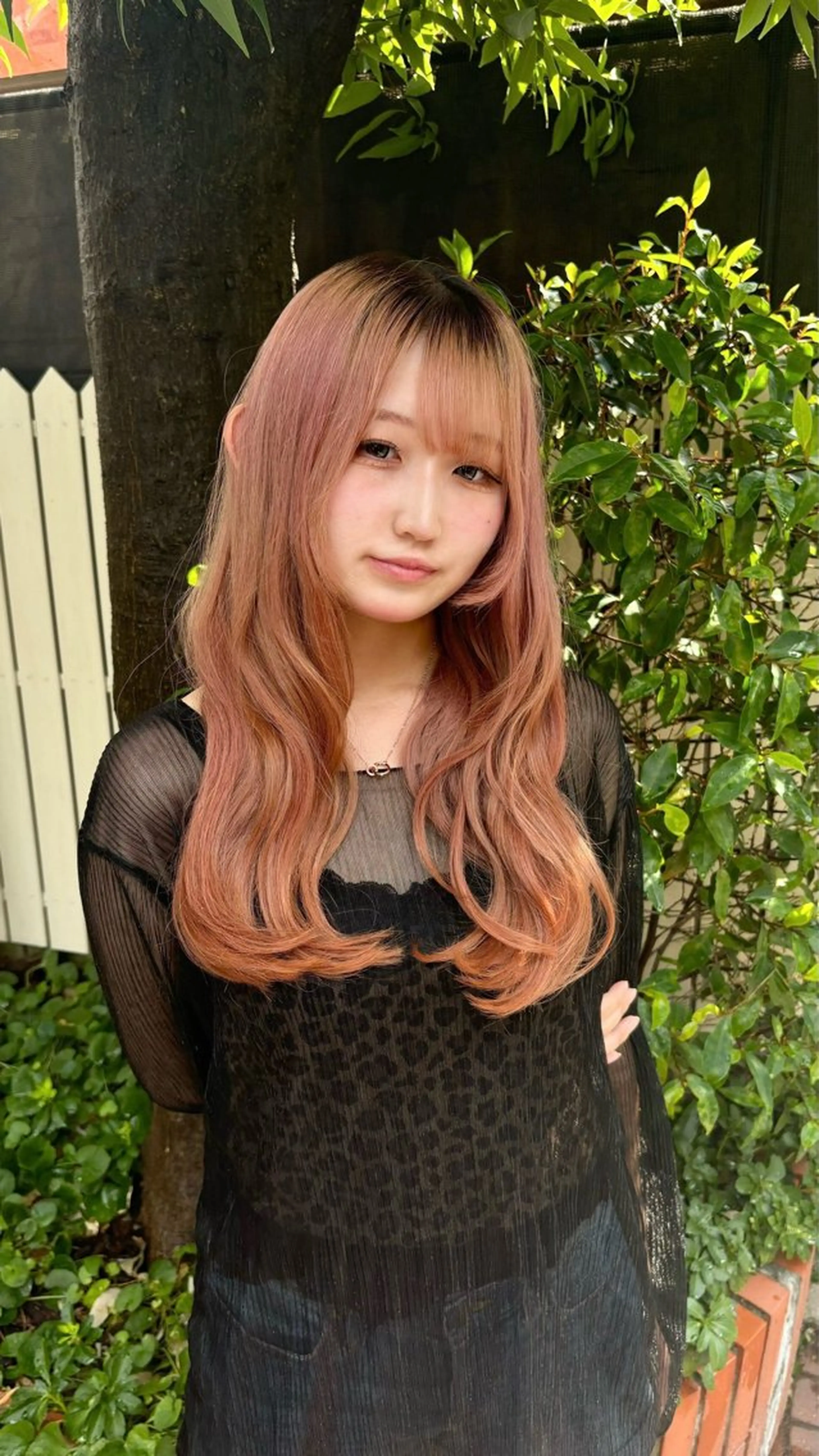 カラー 川野 真生のヘアスタイル