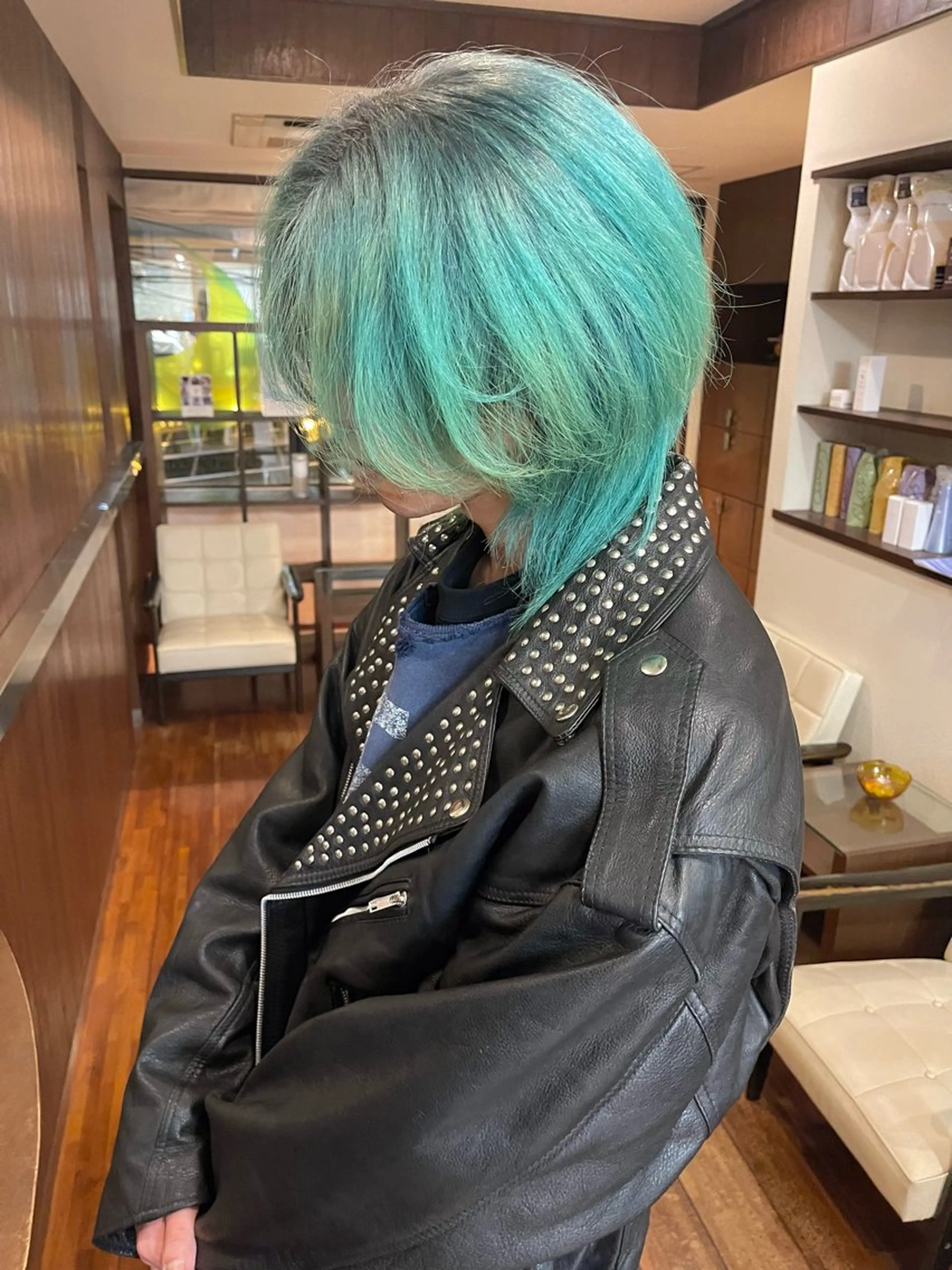 ショート カラー ブリーチ オレンジ カット ヘアカラー トリートメント 田室 和幸のヘアスタイル