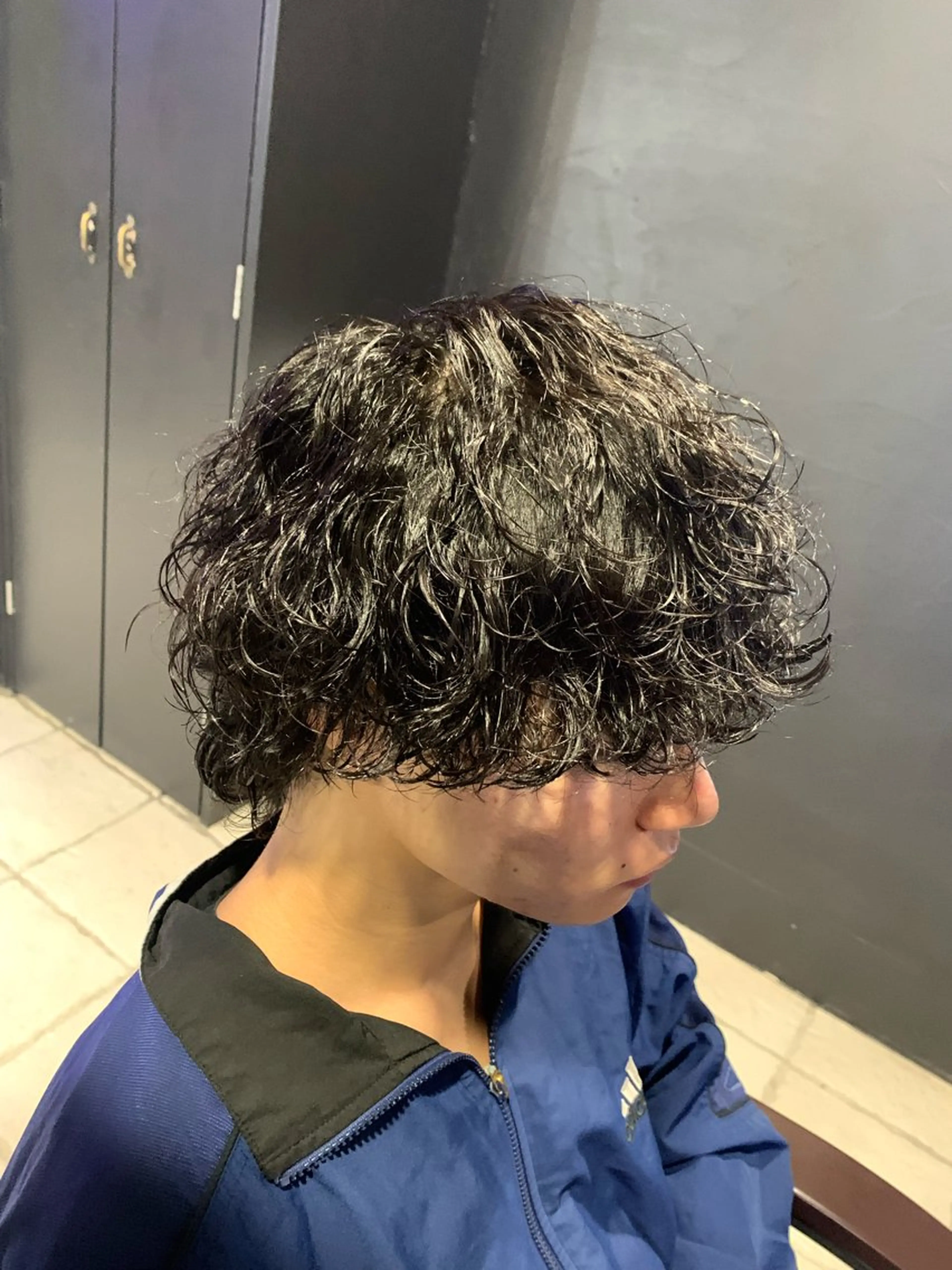 ミディアム ミディアムパーマ ウルフカット カット パーマ ヘアセット メンズパーマ/難波/ 心斎橋　室園亮佑のヘアスタイル