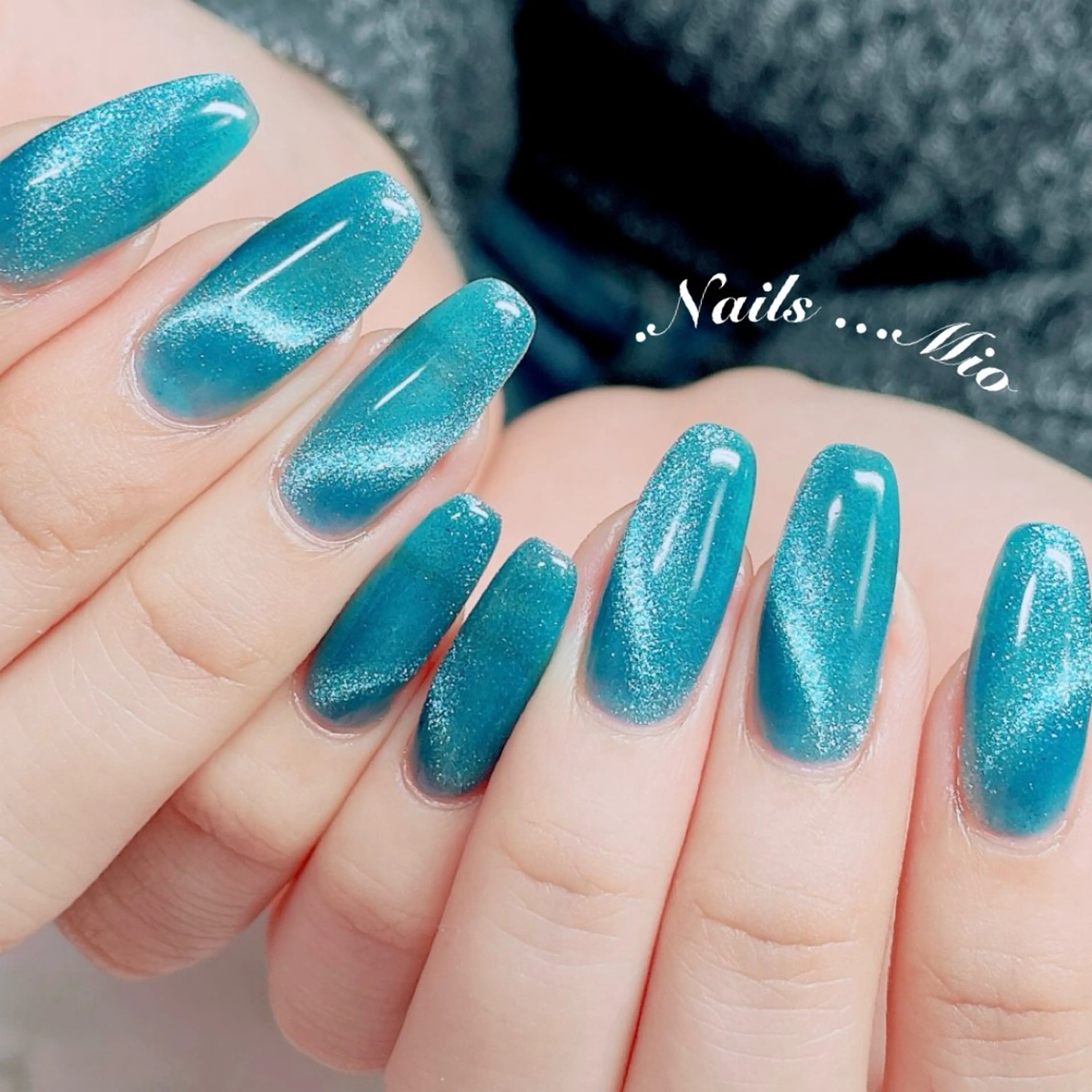 ネイル ジェルネイル マグネットネイル ワンカラーネイル 赤色 .Nails Mio 赤羽西ネイルサロンのネイルデザイン