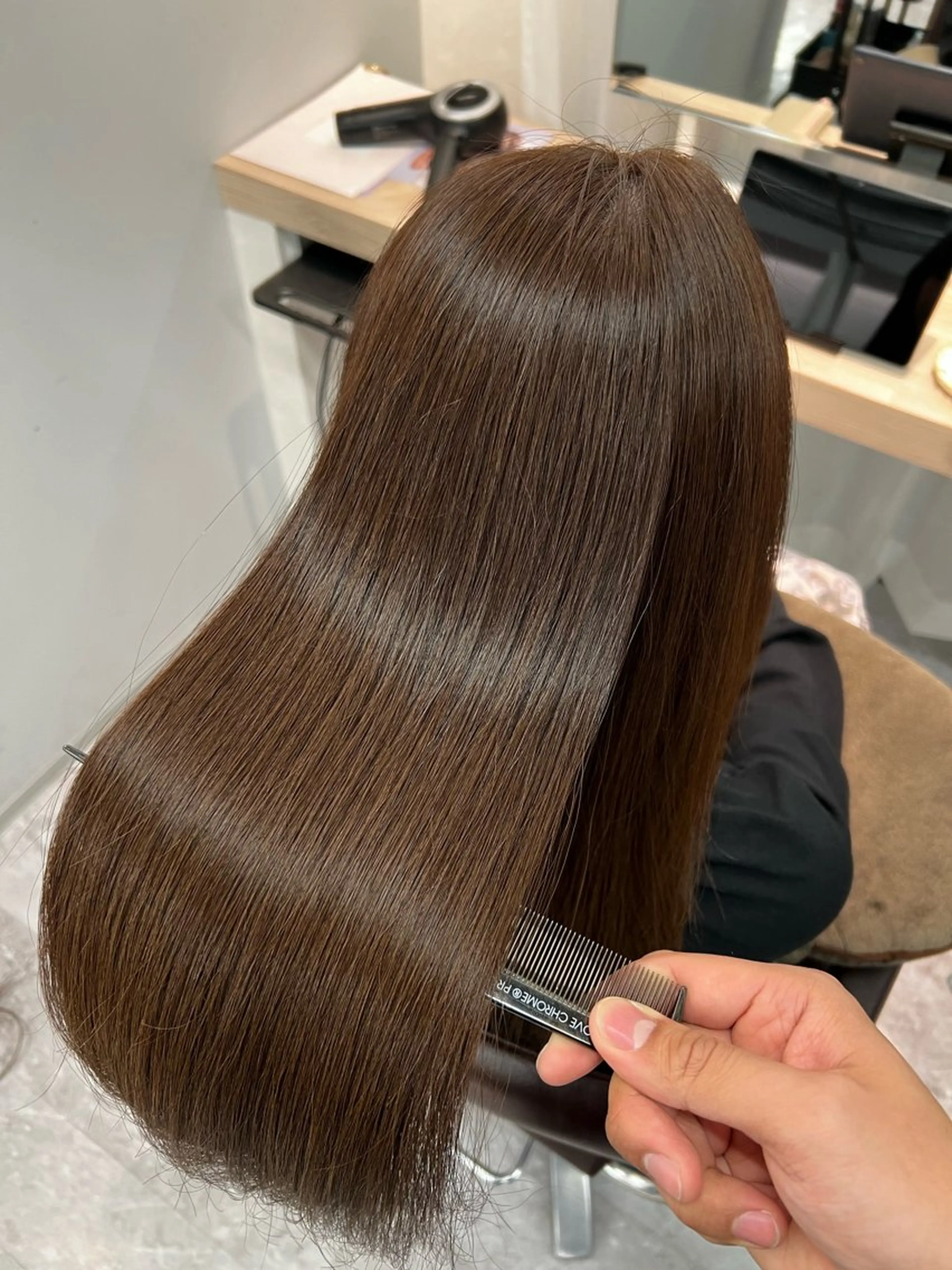 ロング 縮毛矯正 鈴木遥幾 艶髪特化美容師のヘアスタイル