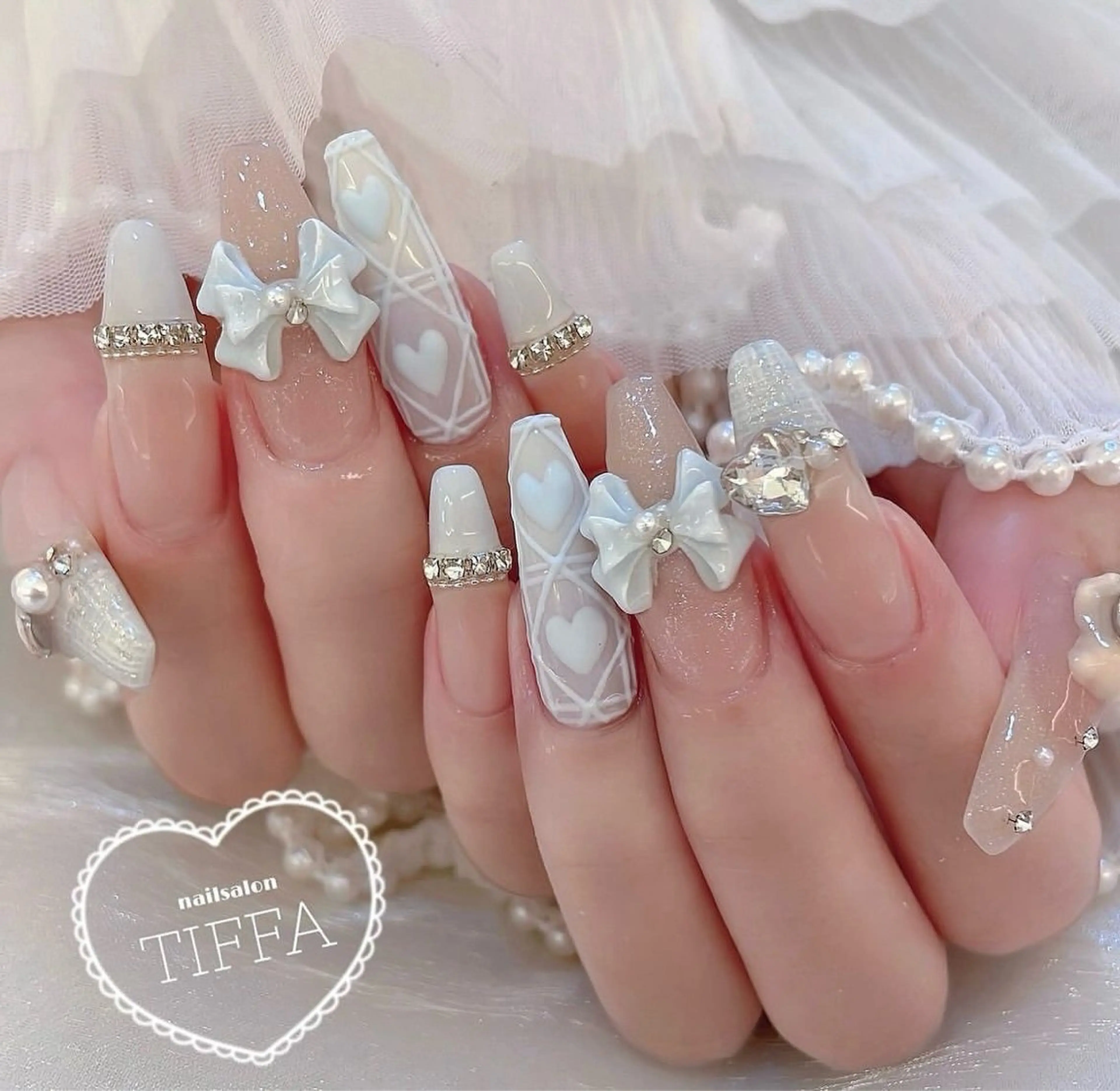 ネイル マグネットネイル ピンク ネイルチップ 冬ネイル Lee Nailsのネイルデザイン