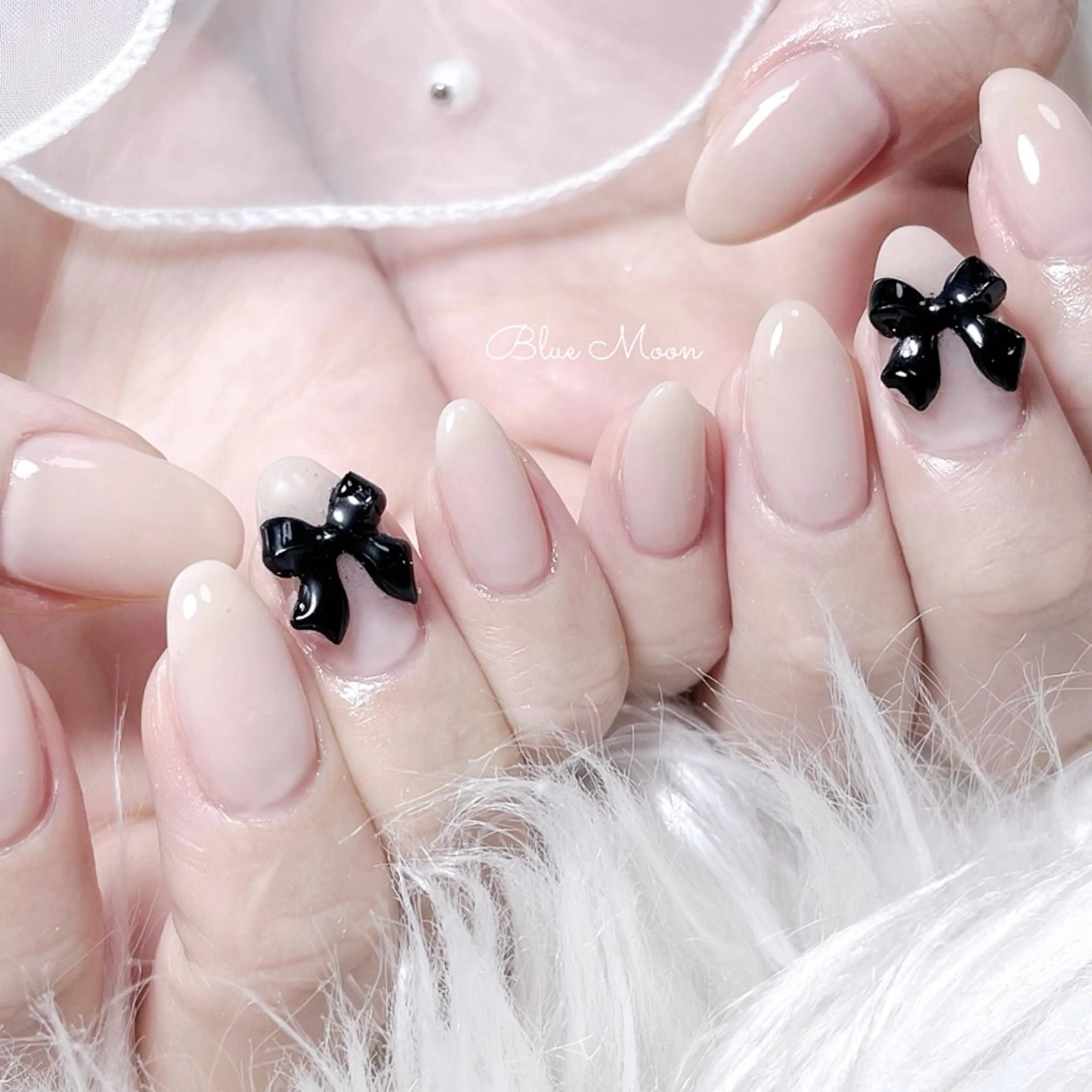 ネイル リボン ハンドネイル フットネイル ハンドケア nail salon Blue Moonのネイルデザイン