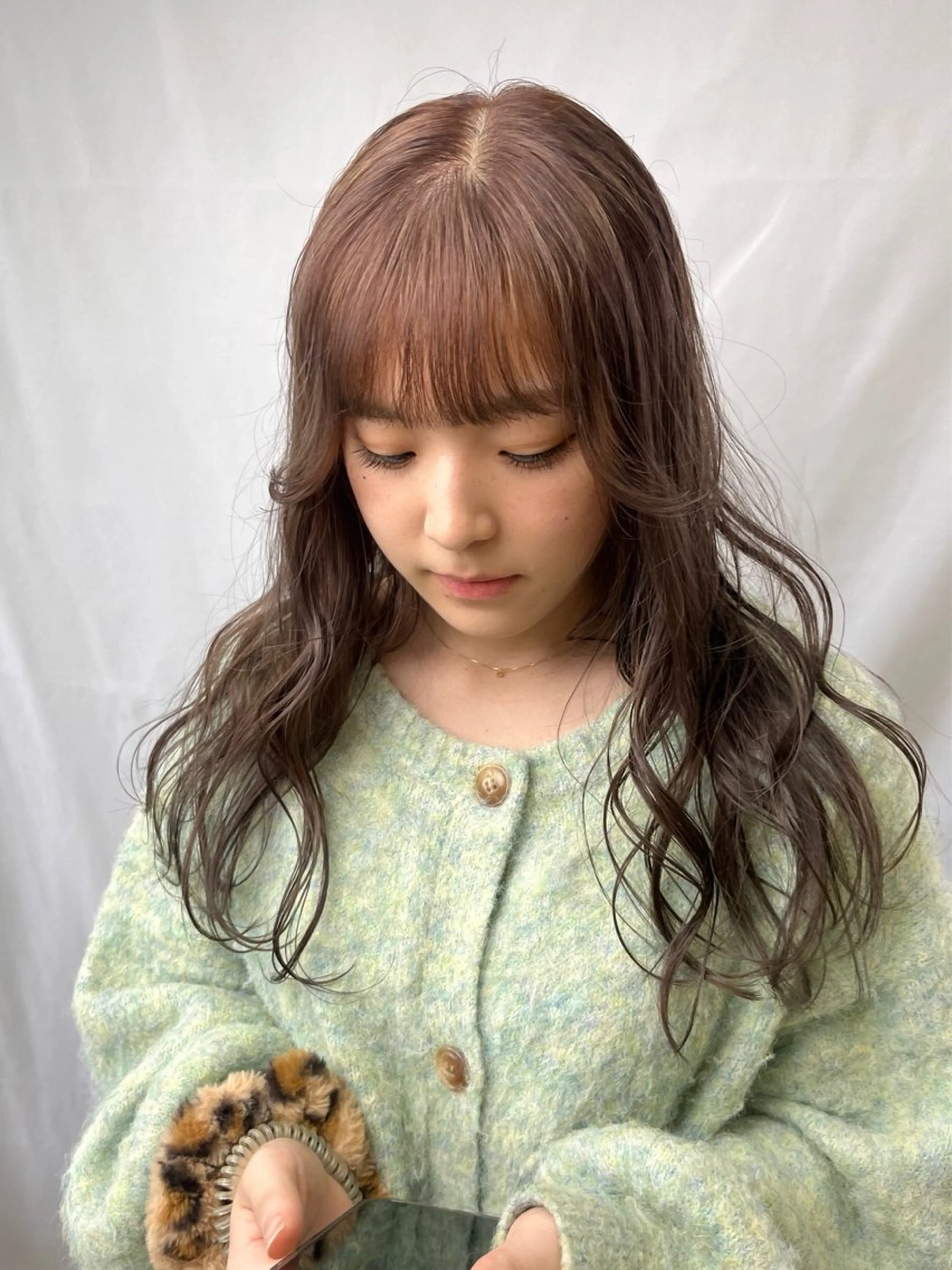 ロング カット ヘアカラー トリートメント 富永 美玖のヘアスタイル