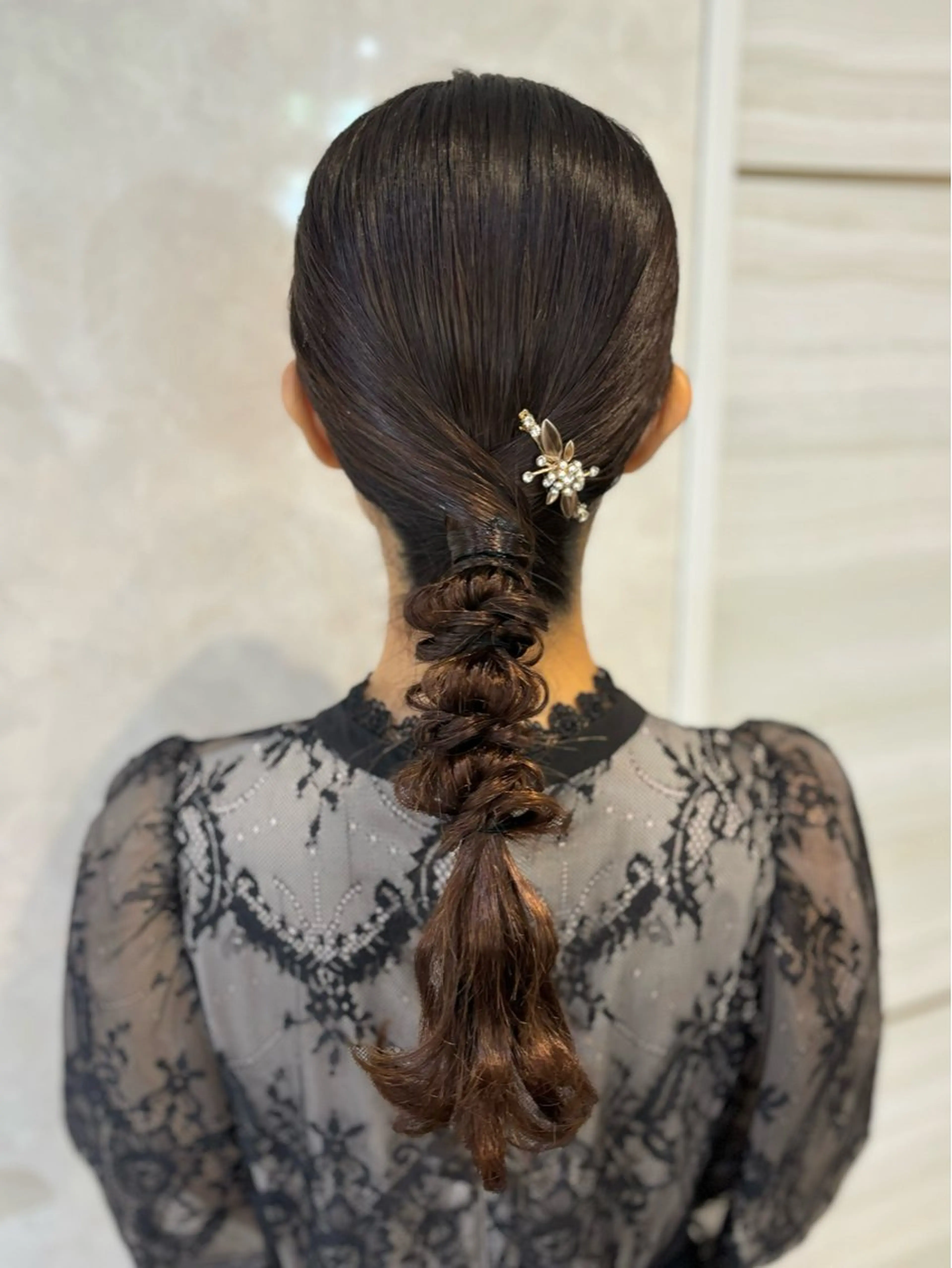 セミロング ヘアアレンジ 💘Kurea💘 艶髪/韓国/暗髪のヘアスタイル