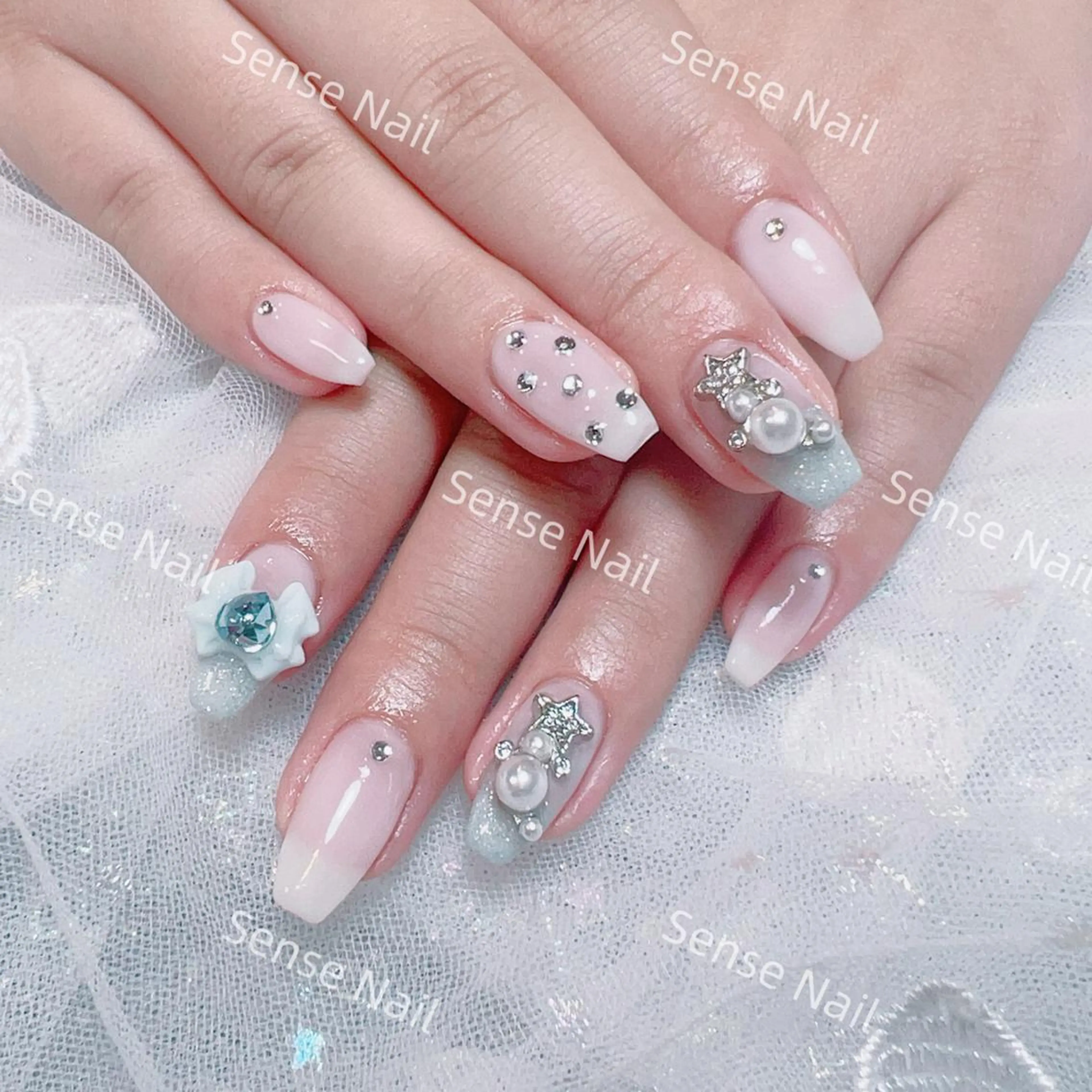 ネイル ハンドネイル Bunny 🐰のネイルデザイン