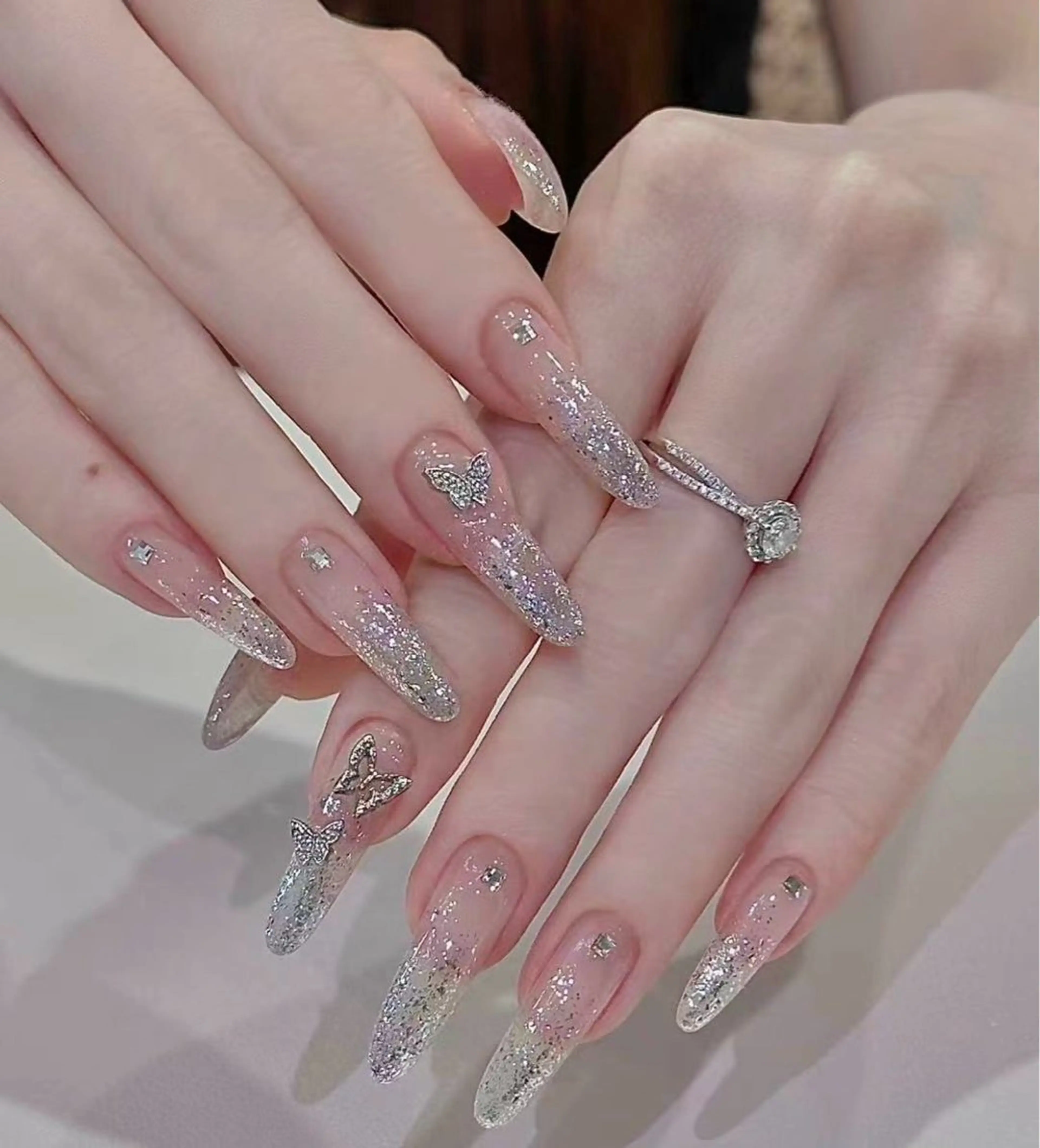 ❣️オフィス*チークラメングラデーションネイル💅の写真