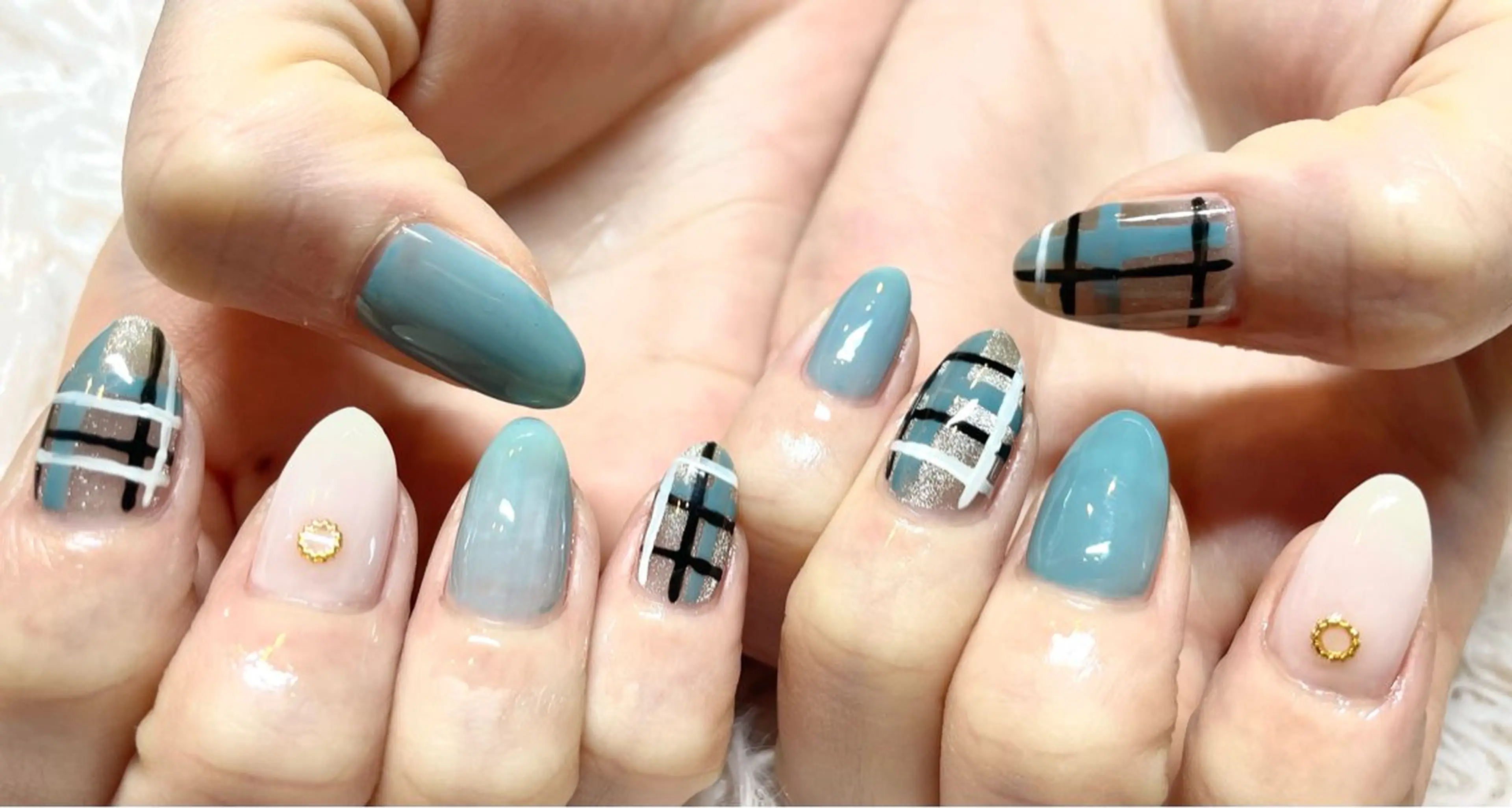 ネイル 頑張る女性の味方✴︎ M.i　nail ♡のネイルデザイン