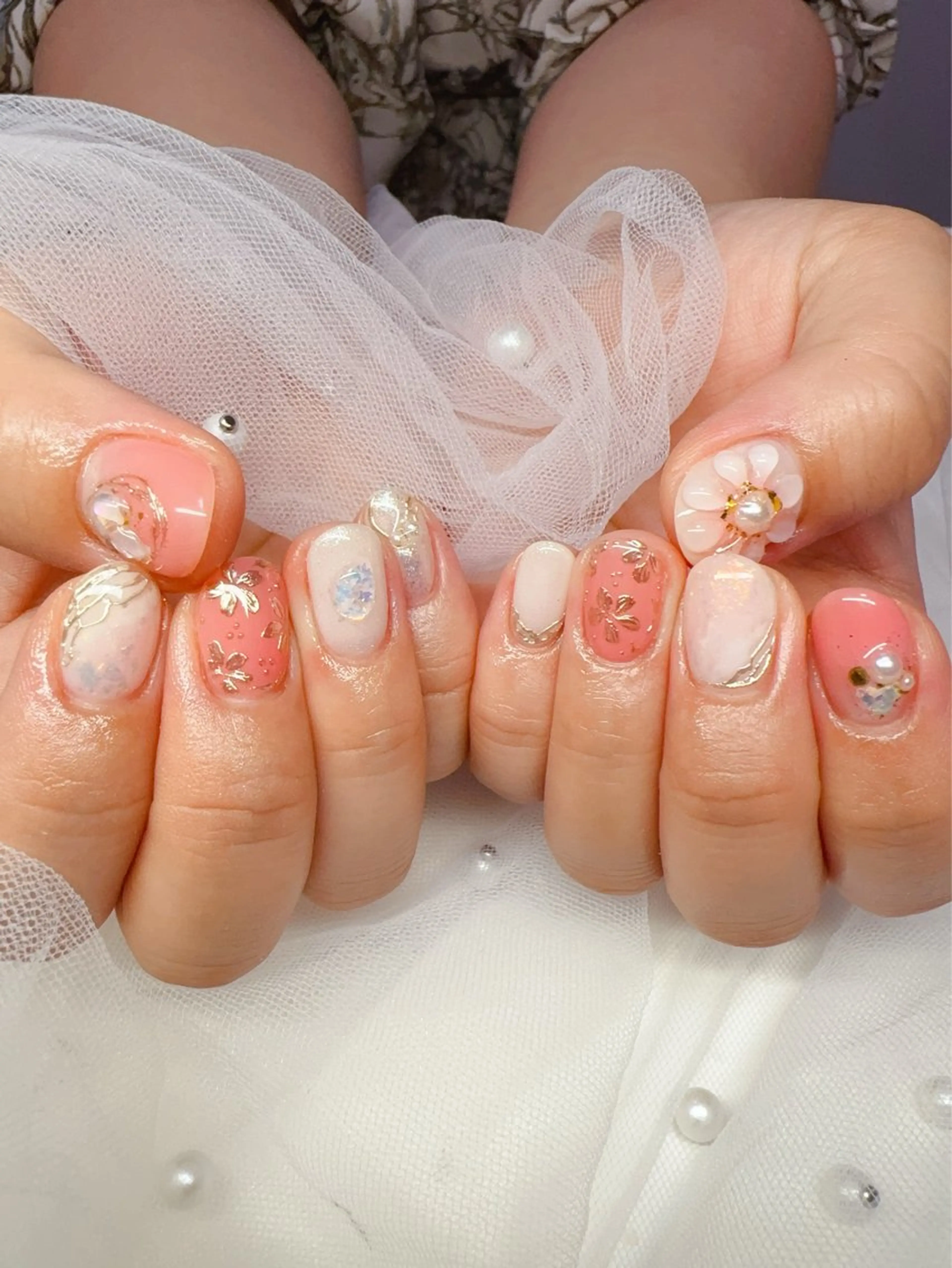 ネイル オーロラネイル チークネイル 成人式 長さ出し ジェルネイル ハンドネイル YUYI.nail salonのネイルデザイン