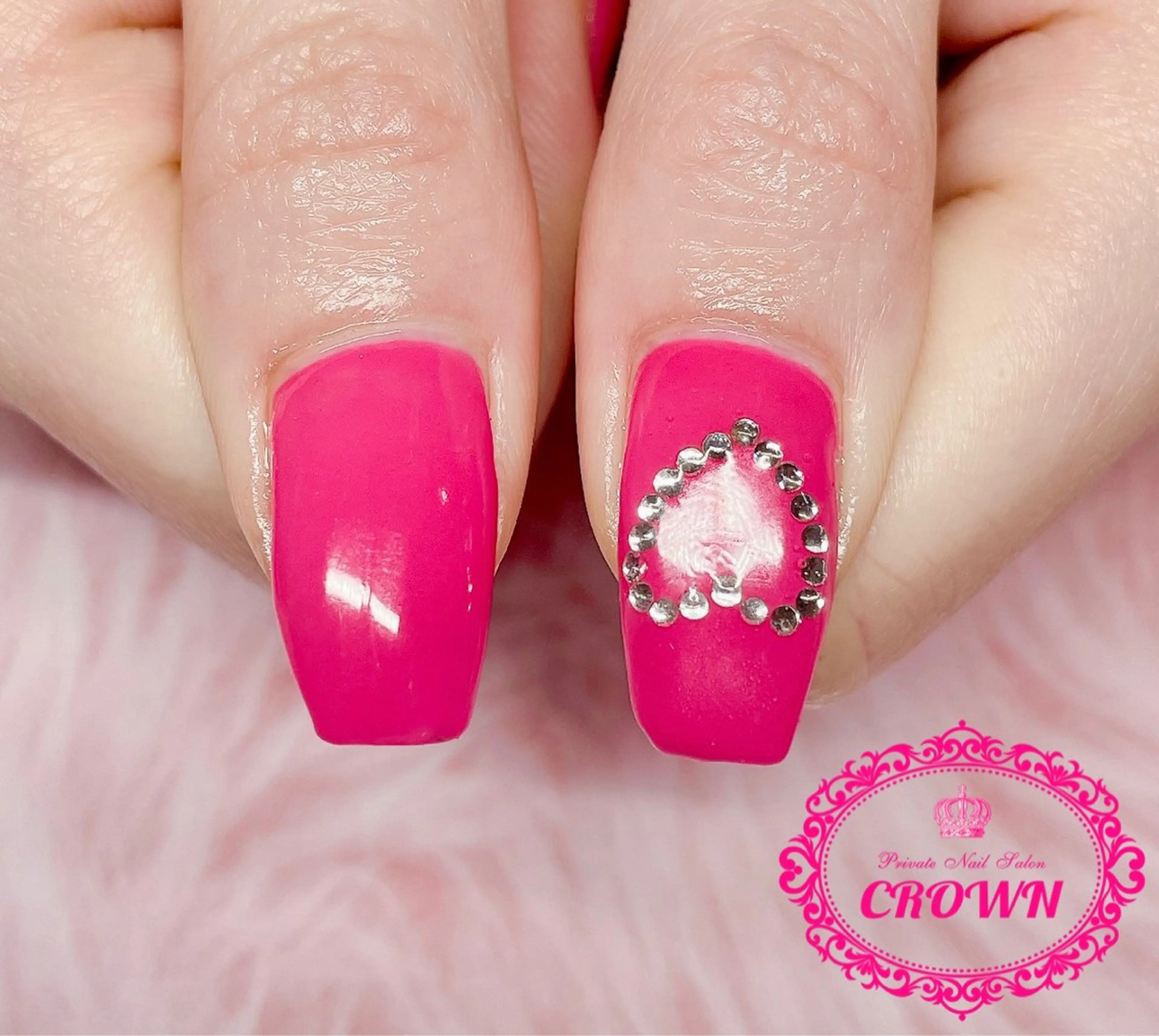 ネイル CROWN プライベートサロンのネイルデザイン