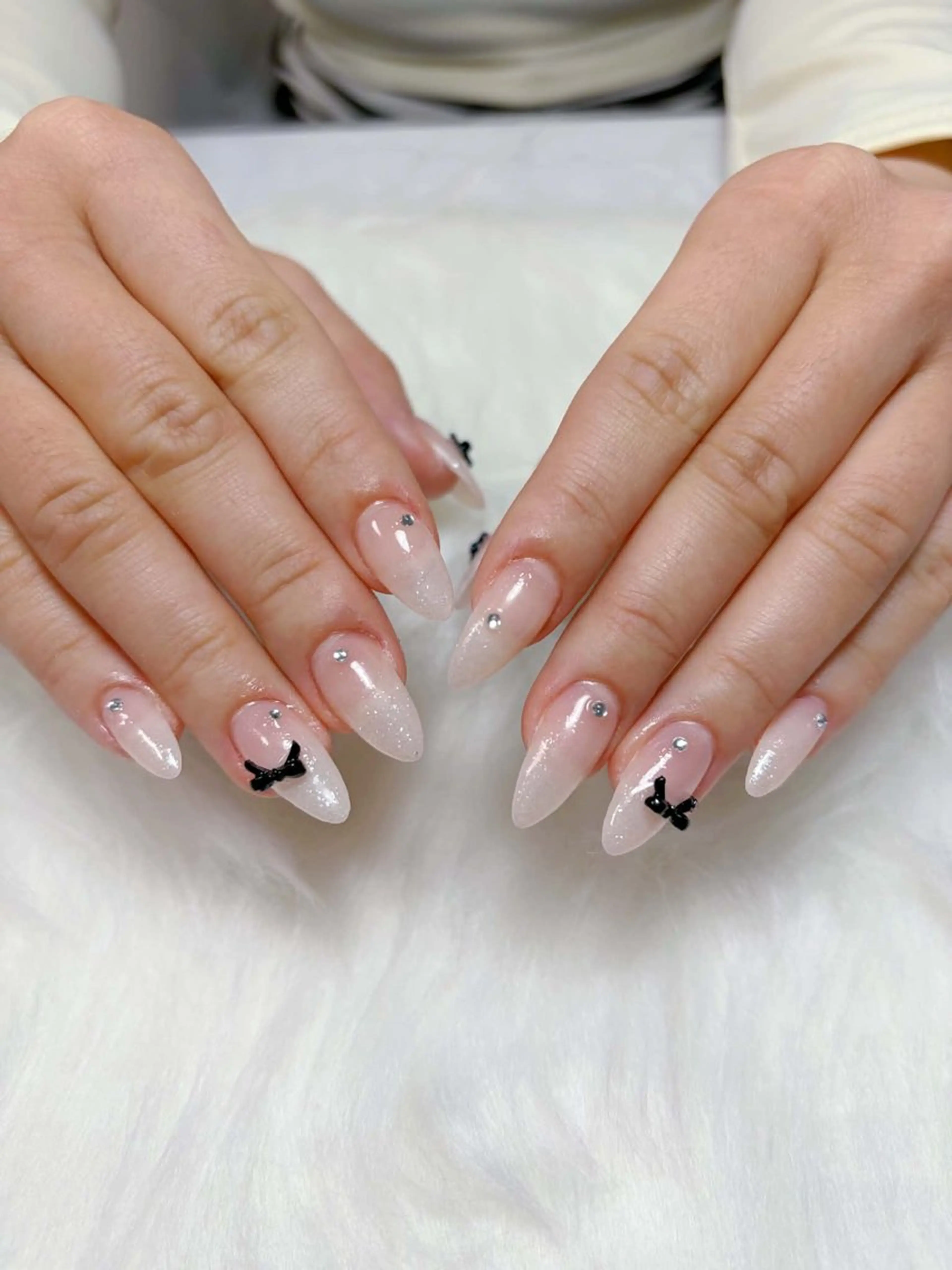 ネイル フラワーネイル 韓国ネイル 持ち込み 春ネイル ワンホンネイル ハンドネイル Huyn Nail Shinjyukuのネイルデザイン