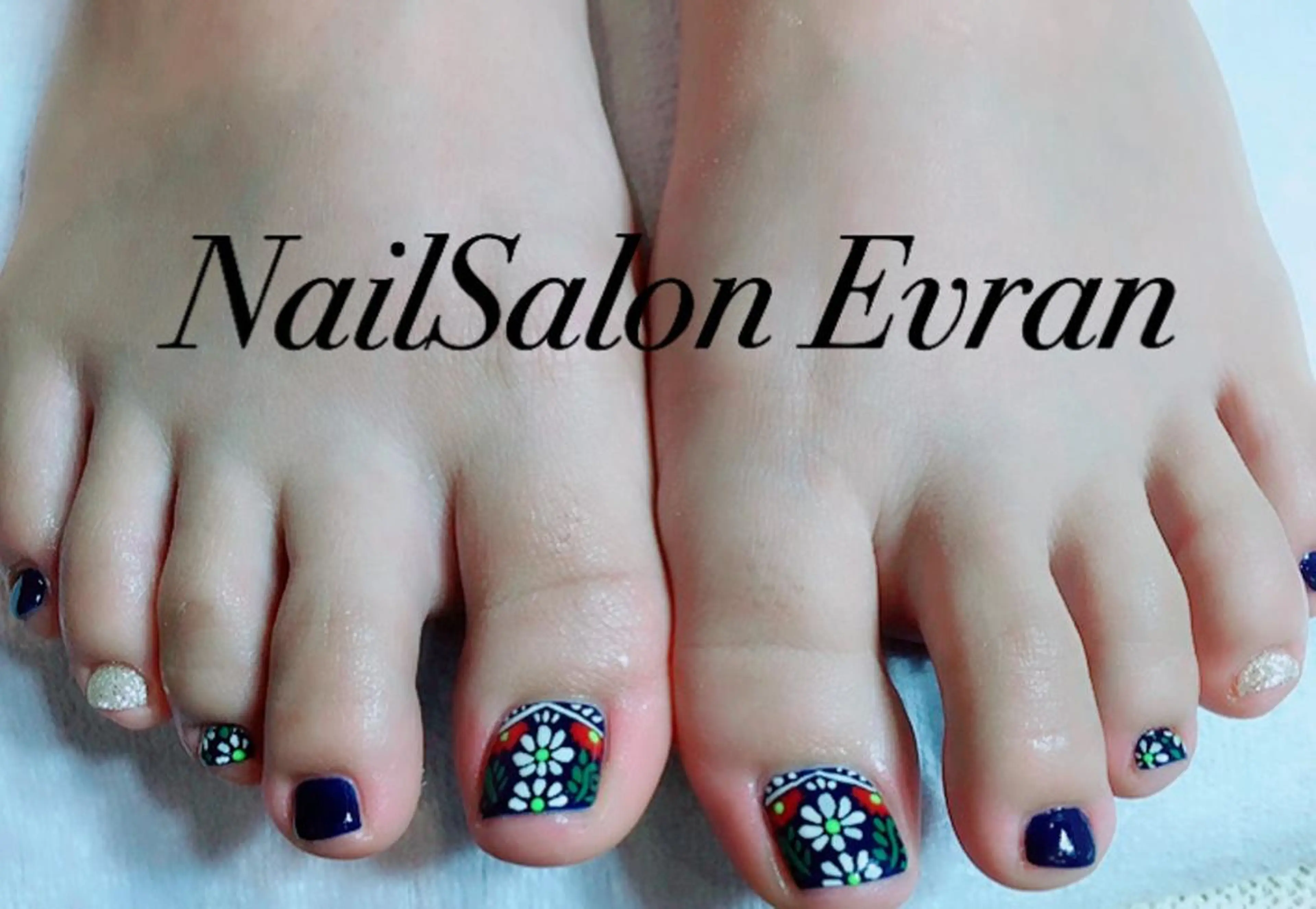 《オフ・ケア込》フットアートし放題コースの写真