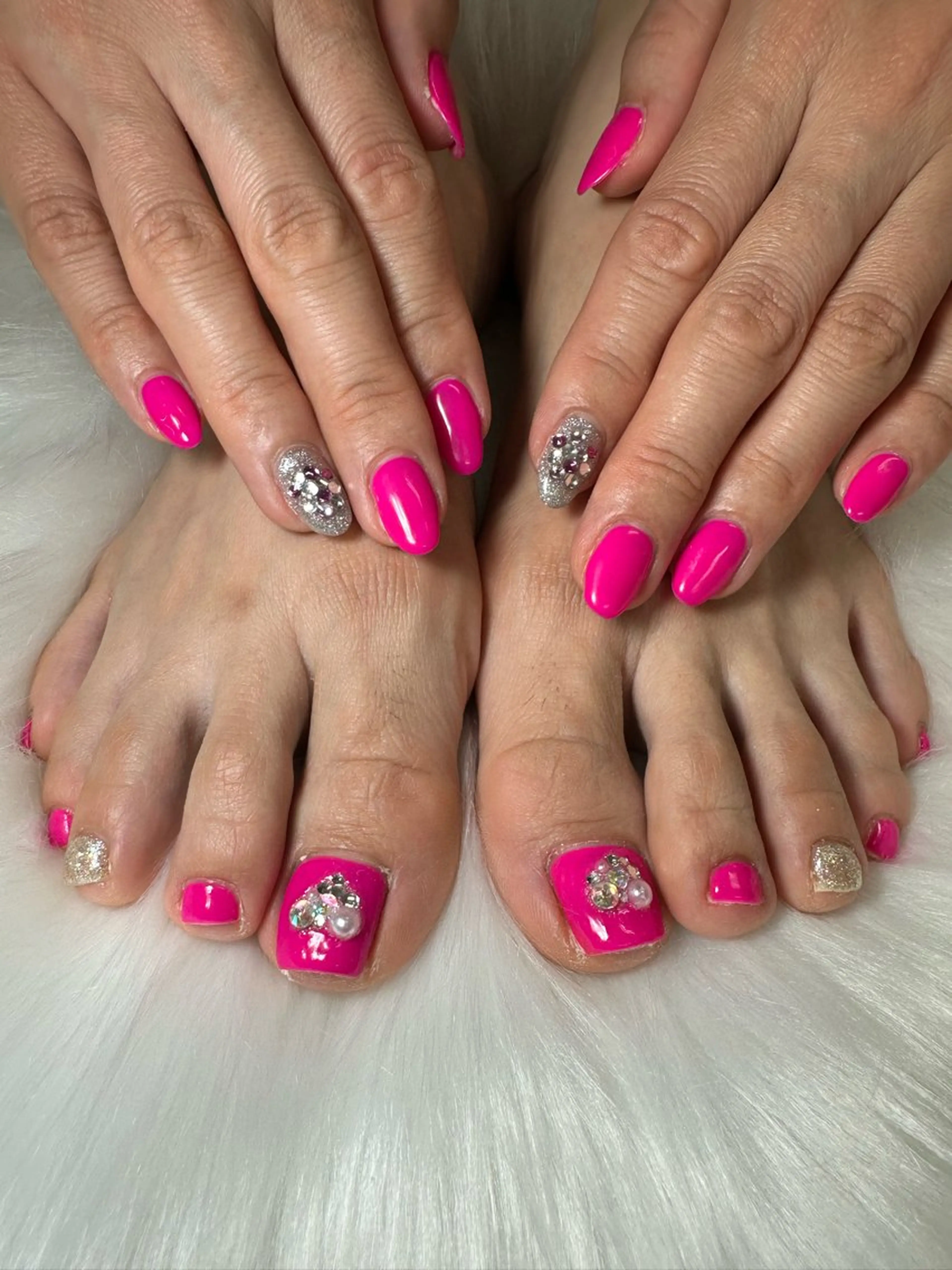 ネイル ピンク ハンドネイル フットネイル MOE .Kのネイルデザイン