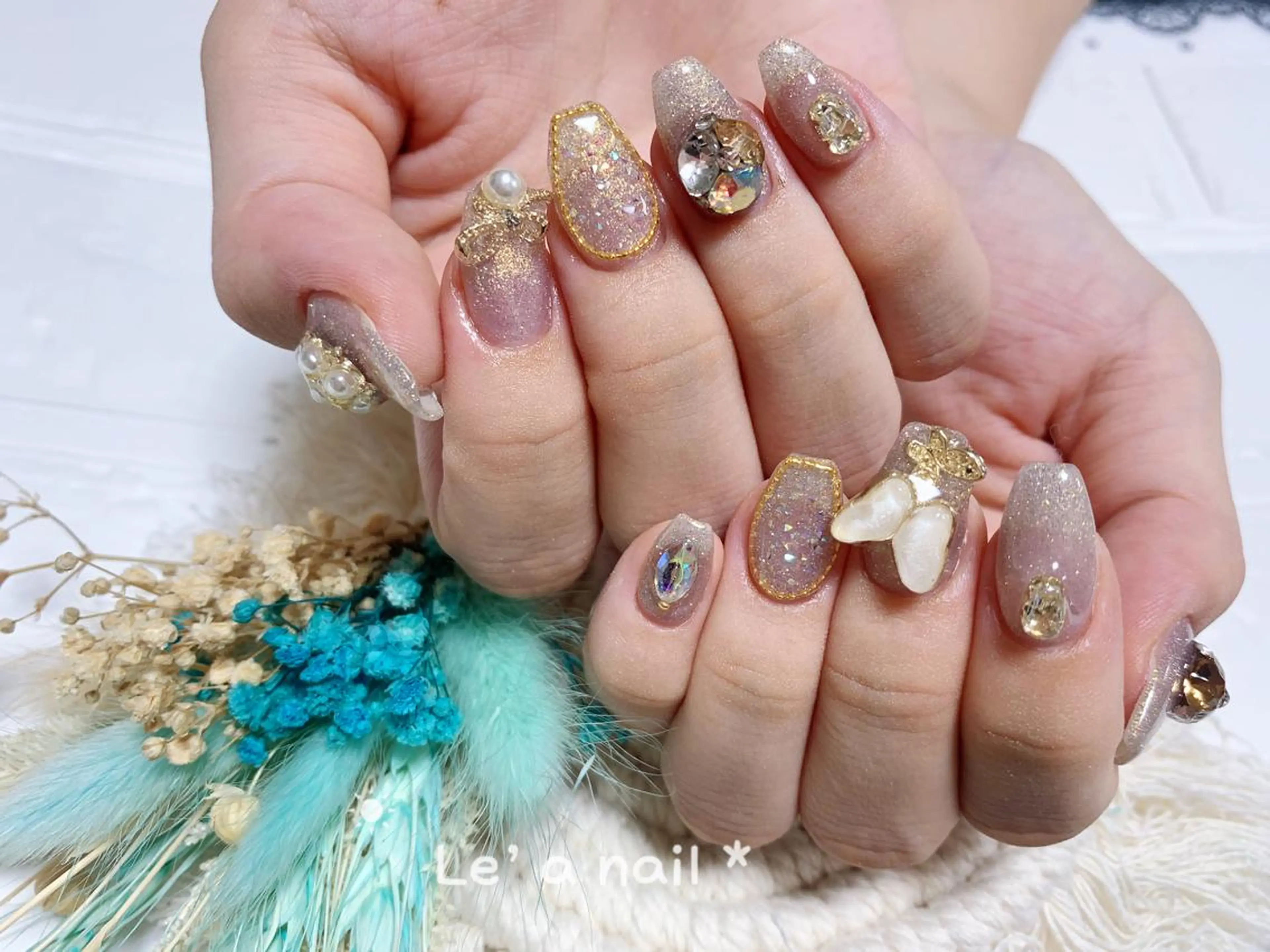 ショート カラー ネイル Le’a NailSalonのネイルデザイン