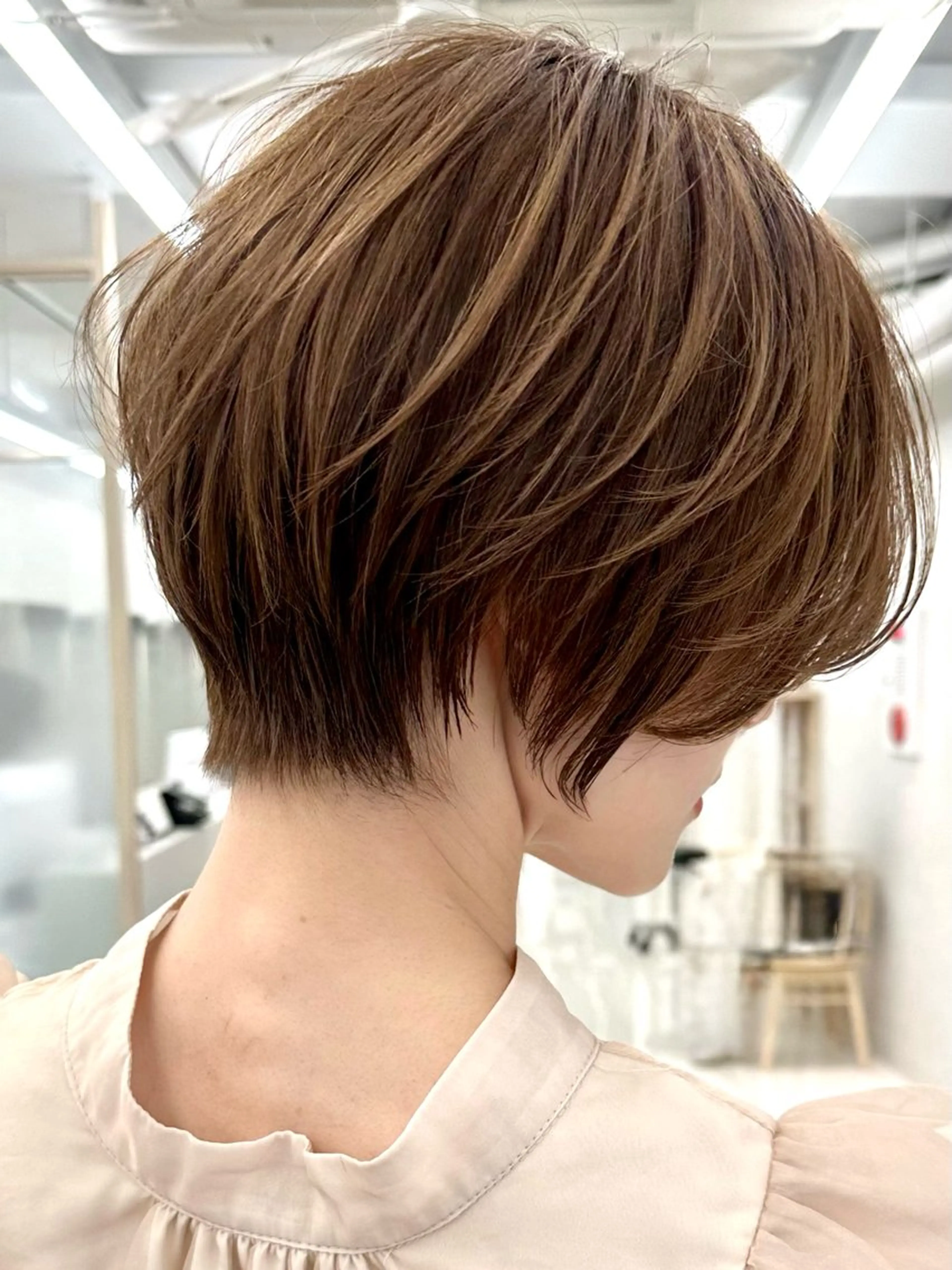 ショート 三鷹で1番ショート ボブをカットする新谷のヘアスタイル