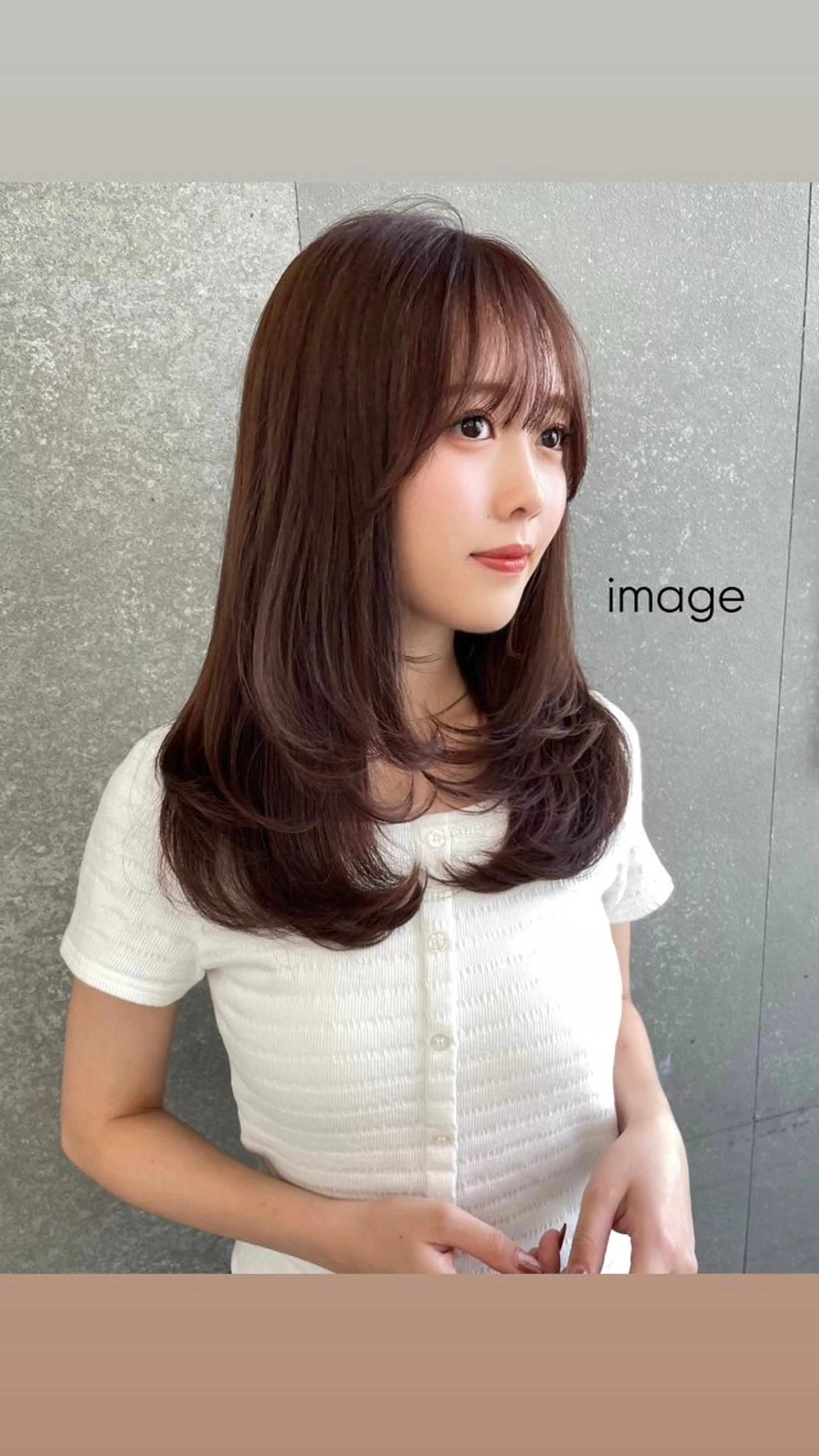 ロング レイヤーカット Nanami / ベージュ/グレージュのヘアスタイル