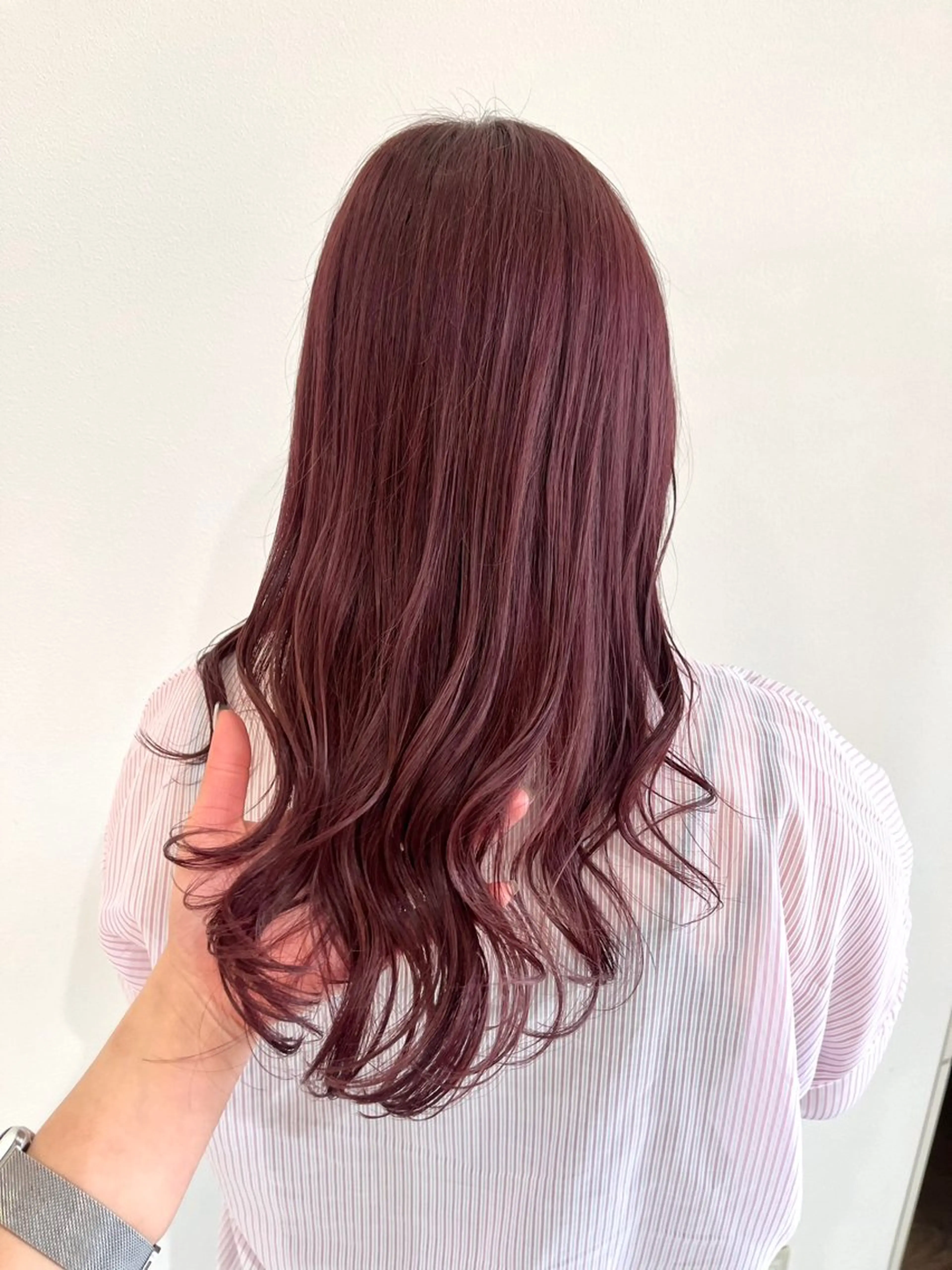 セミロング カラー カシス ピンクカラー カット ヘアカラー 透明感カラー/ レイヤーkotonoのヘアスタイル