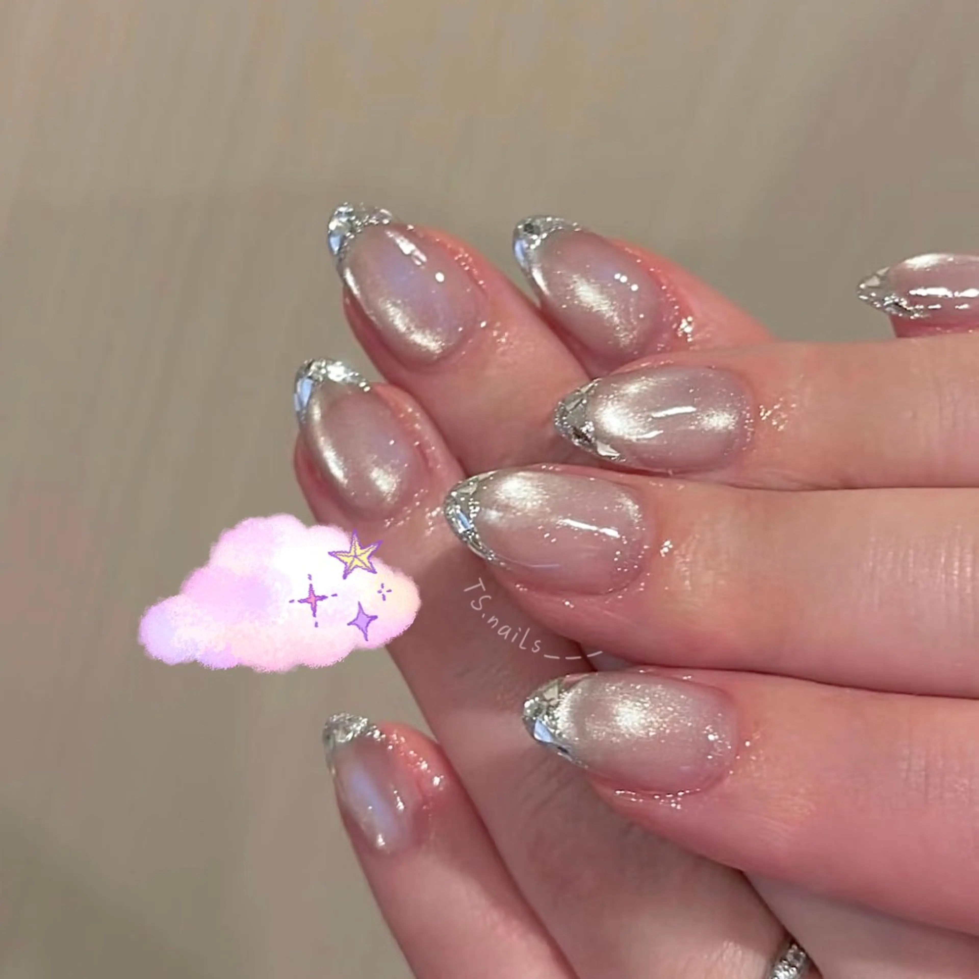 ネイル キラキラネイル マグネットネイル 持ち込み オフィスネイル シンプルネイル TS. nails___のネイルデザイン