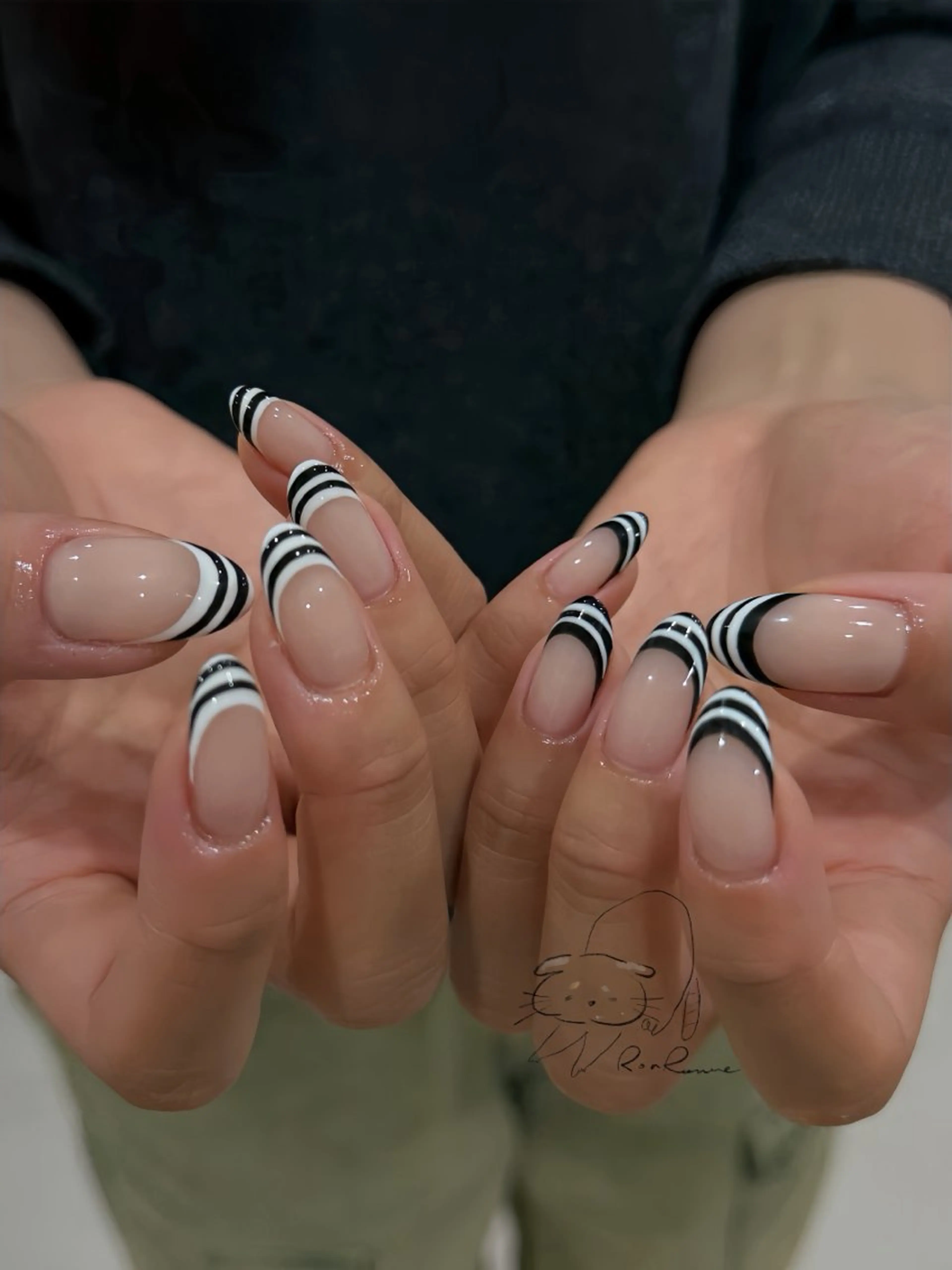 ネイル オーロラネイル 長さ出し フレンチネイル ジェルネイル ミラーネイル ハンドネイル ronronne .のネイルデザイン