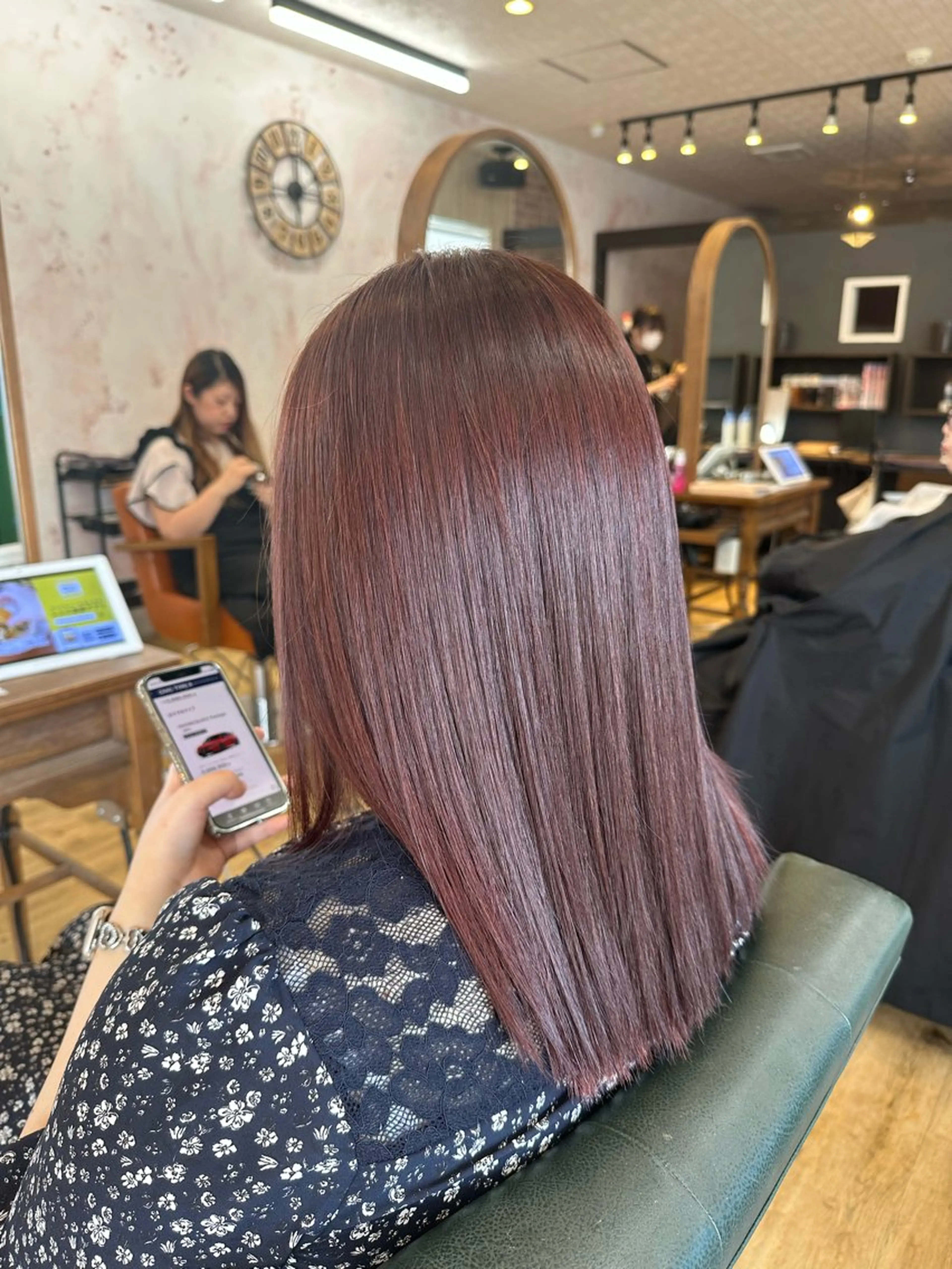 セミロング カラー ヘアカラー トリートメント 艶髪/髪質改善 /透明感カラー/鴻巣のヘアスタイル