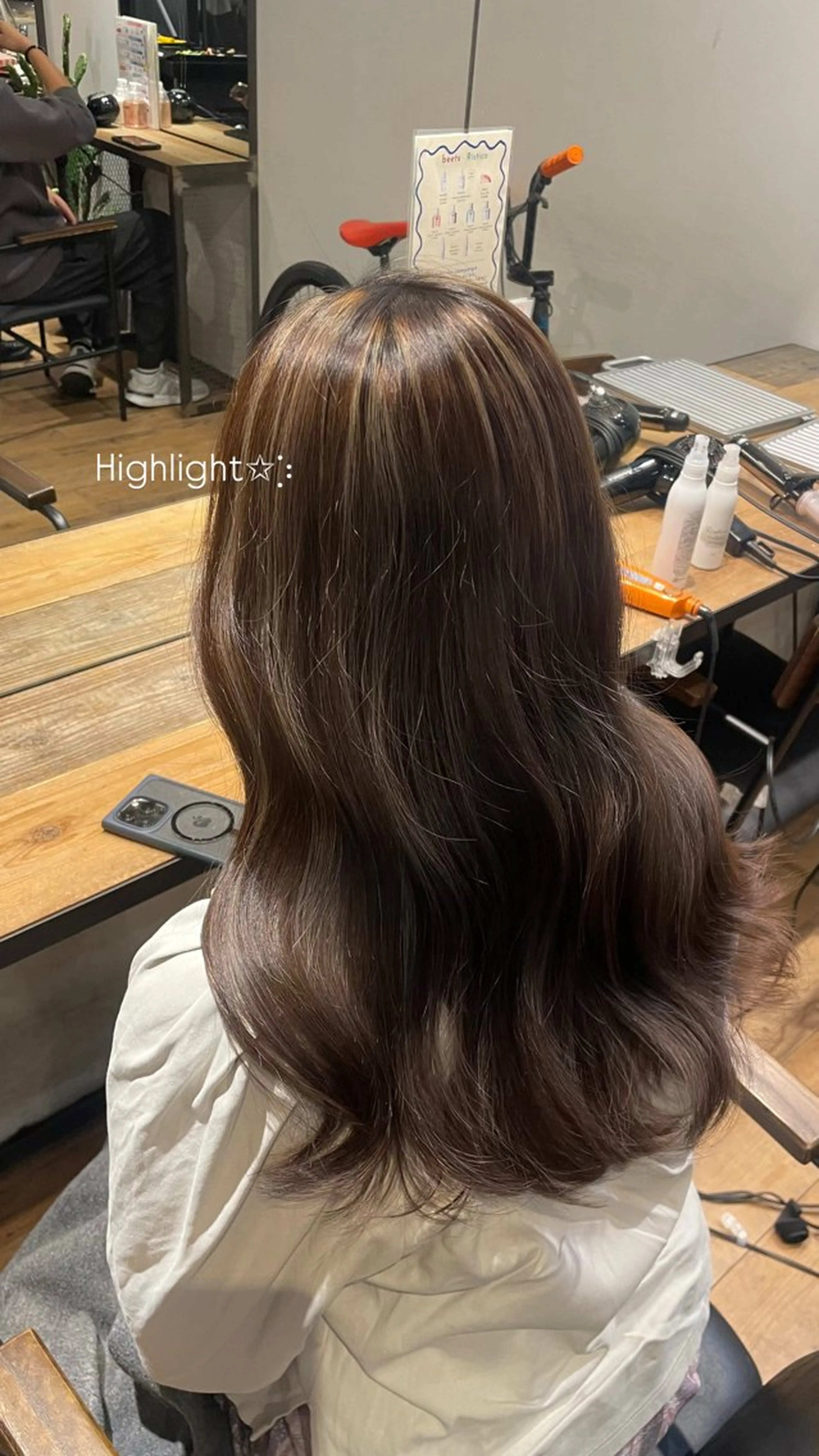 ロング カラー ハイライトカラー ハイライト ヘアカラー おくにし はなのヘアスタイル