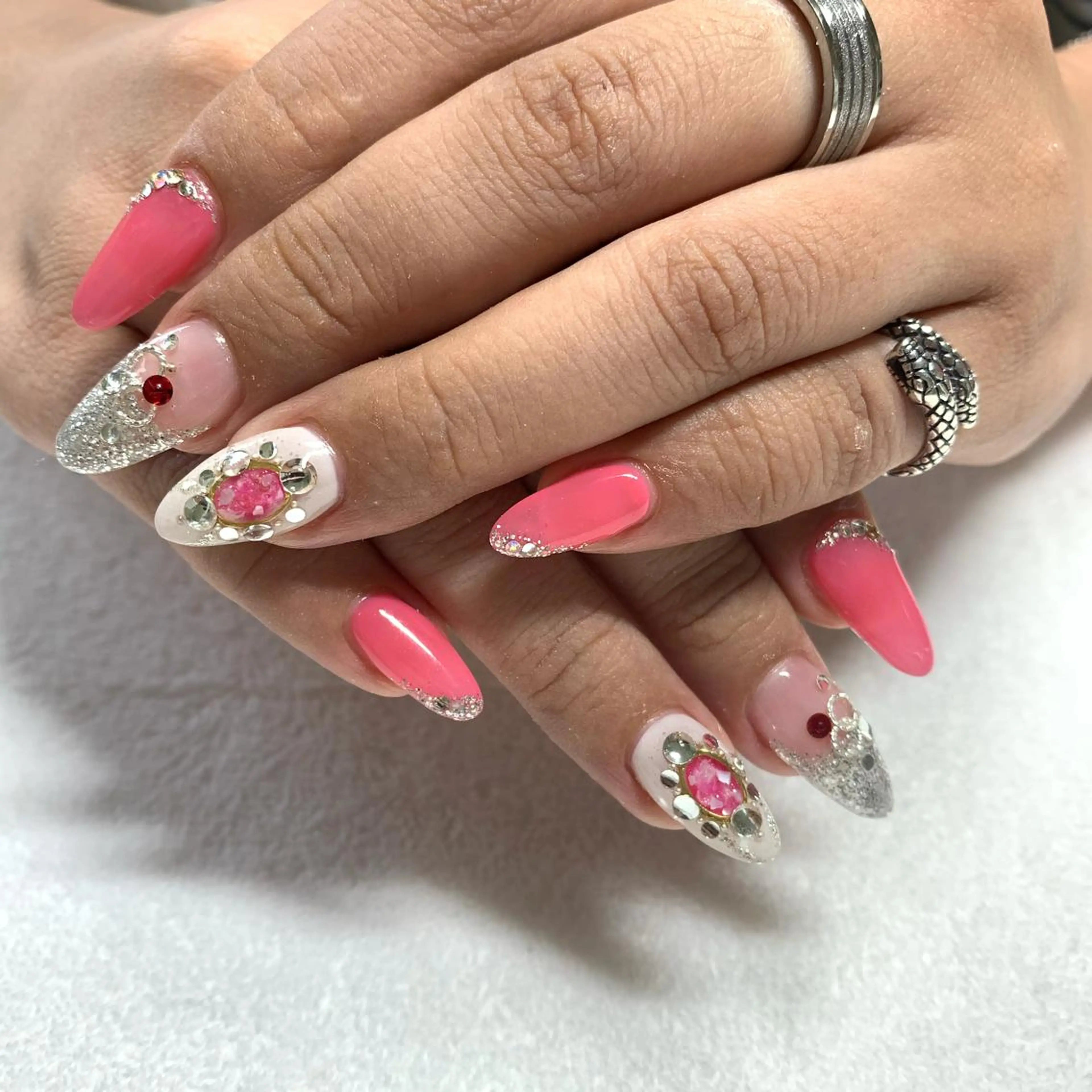 ロング カラー ネイル ピンクカラー ピンク Greace la vie所属・Greace  la vieのネイルデザイン